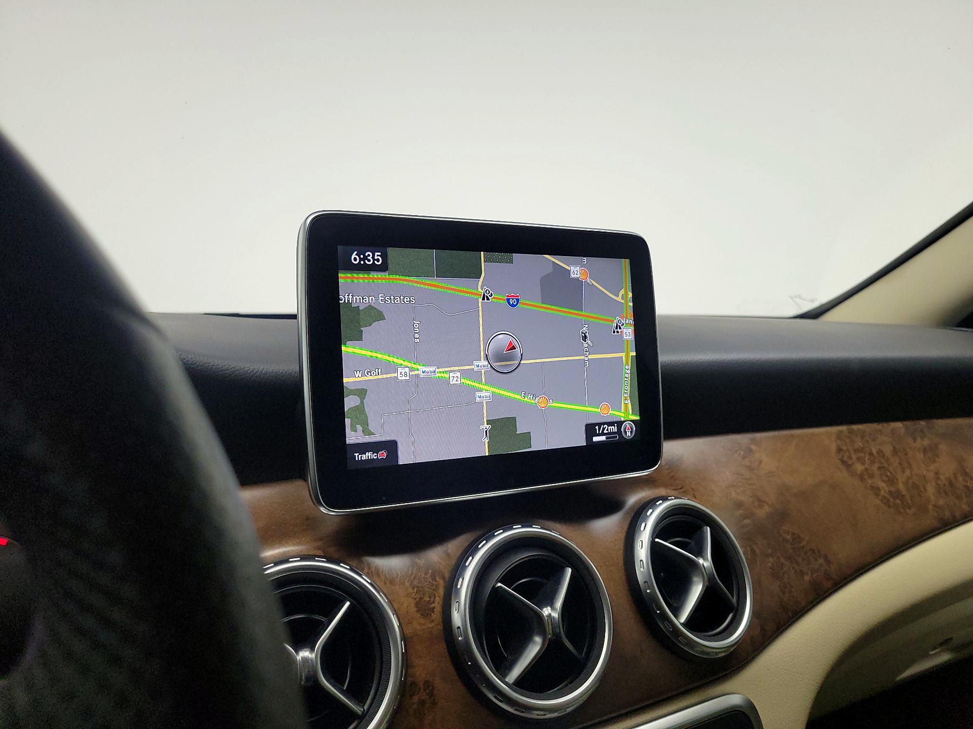 Thumbnail: 2016 Mercedes-Benz GLA - 14