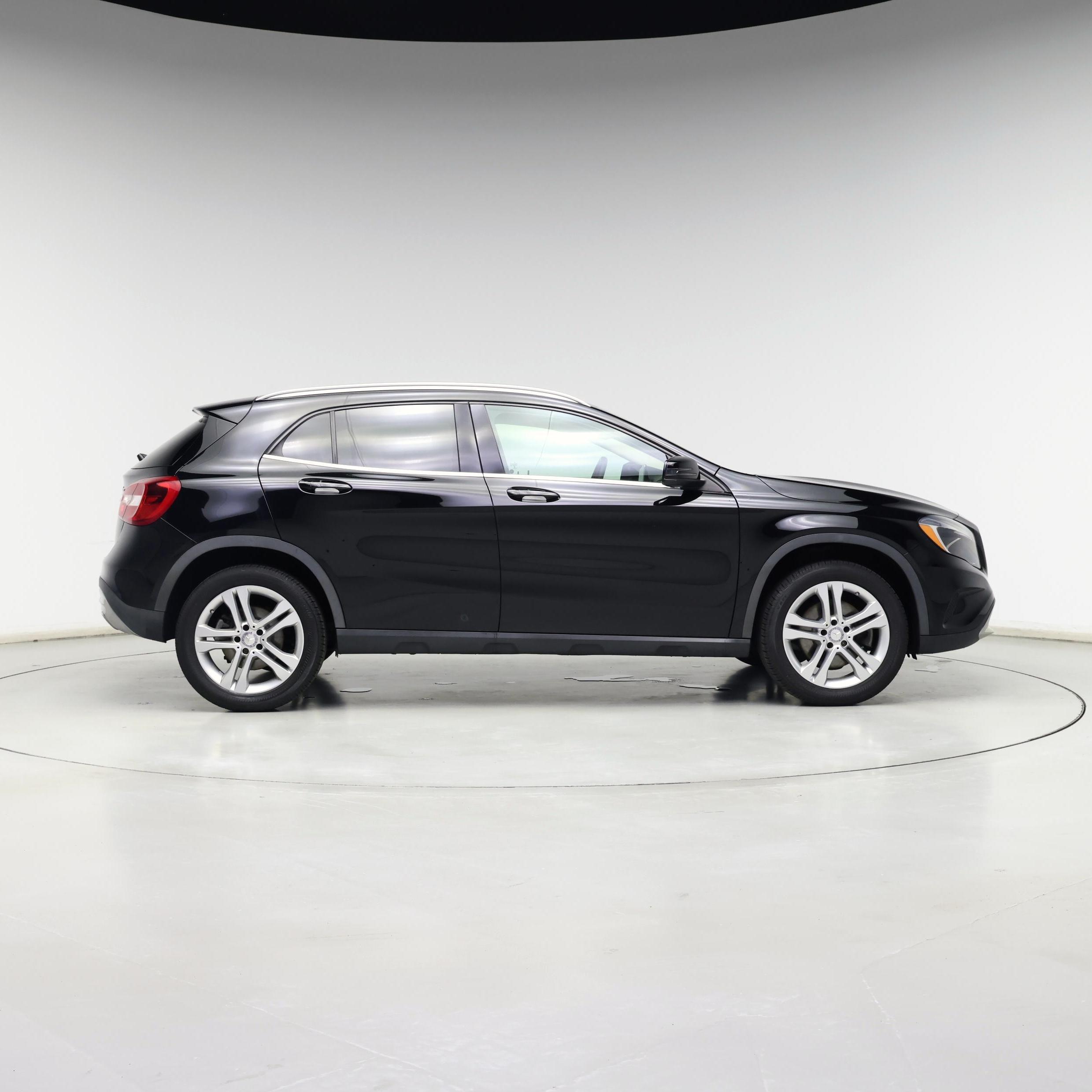 Thumbnail: 2016 Mercedes-Benz GLA - 7