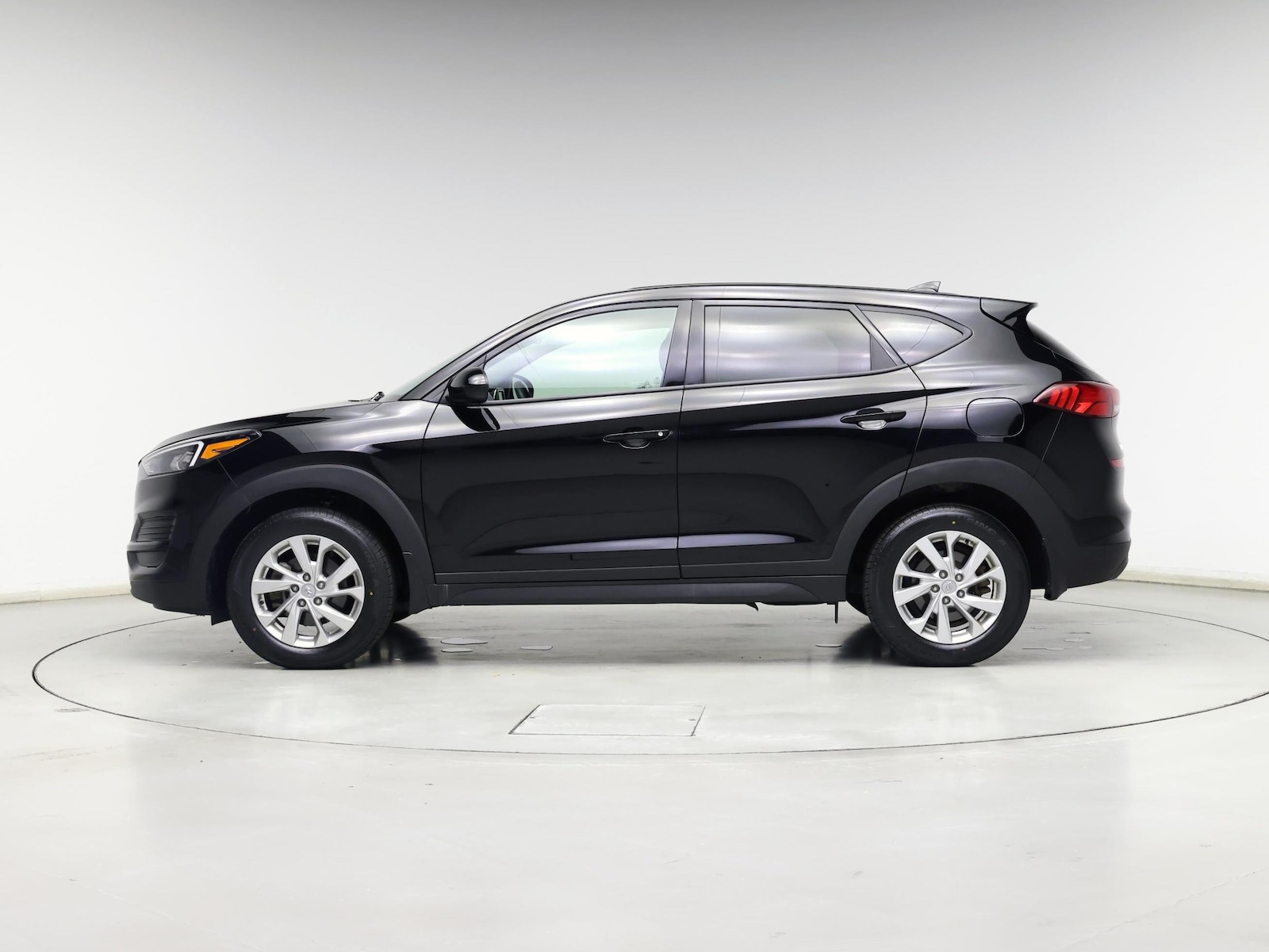Image 4 of 2019 Hyundai Tucson SE