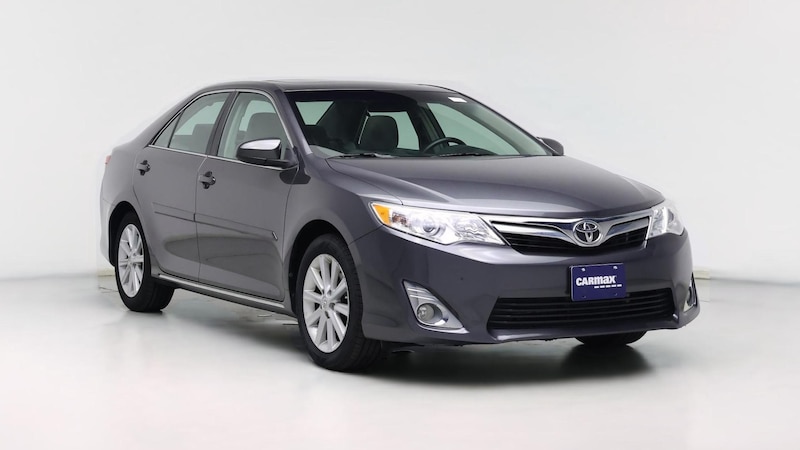 2014 Toyota Camry XLE Hero Image
