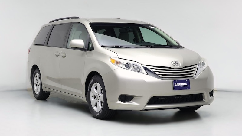 2016 Toyota Sienna LE Hero Image