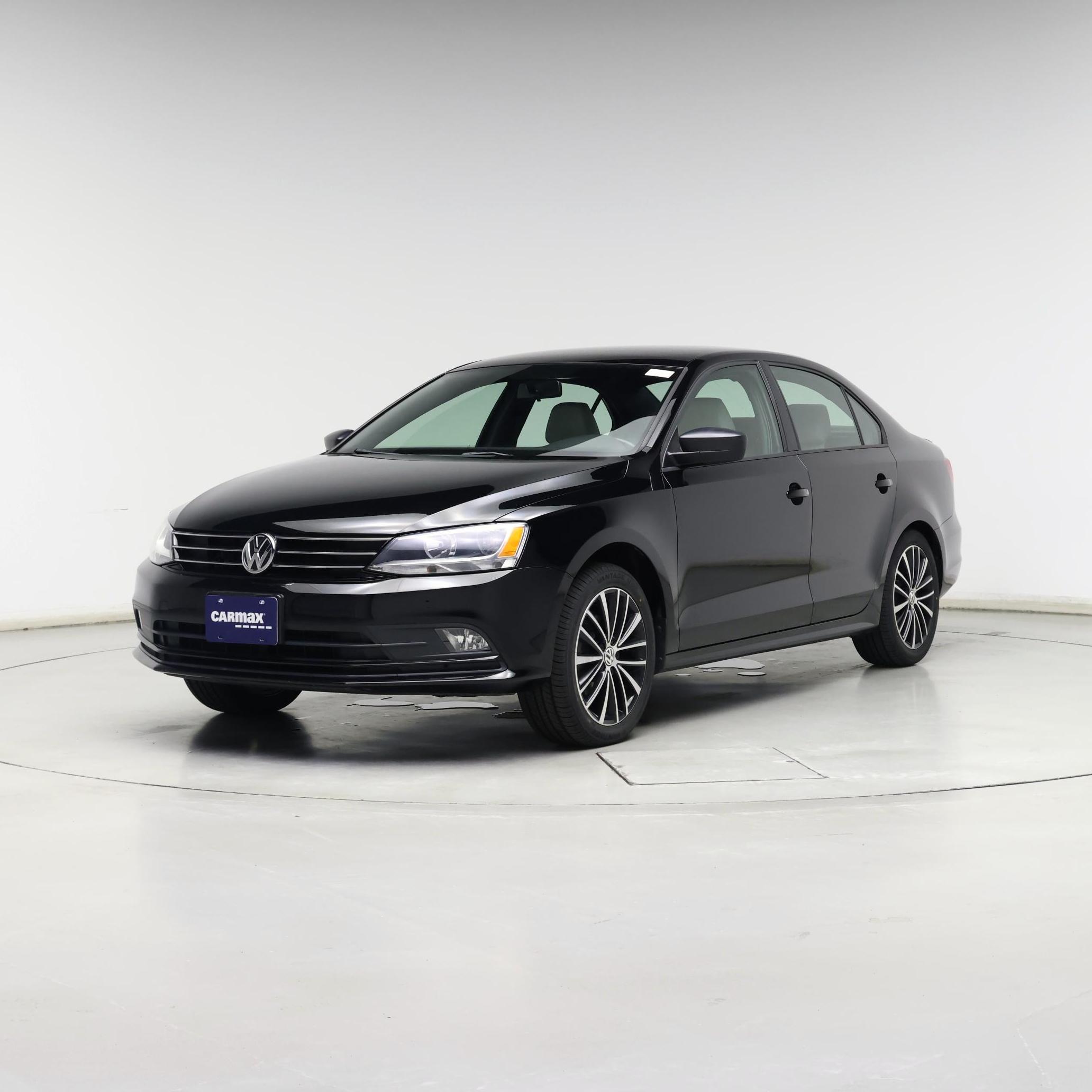 Thumbnail: 2015 Volkswagen Jetta - 4