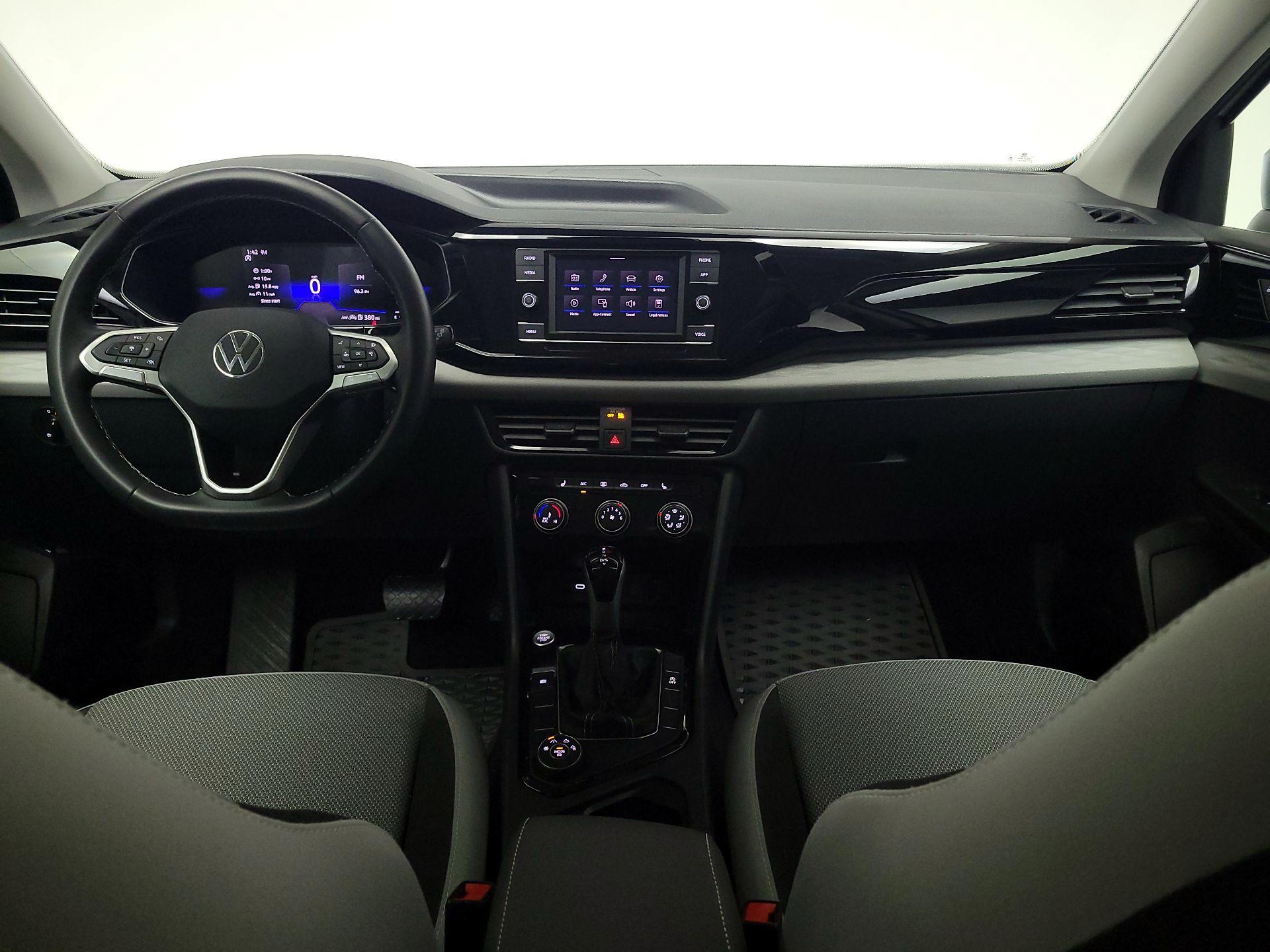 Thumbnail: 2024 Volkswagen Taos - 9