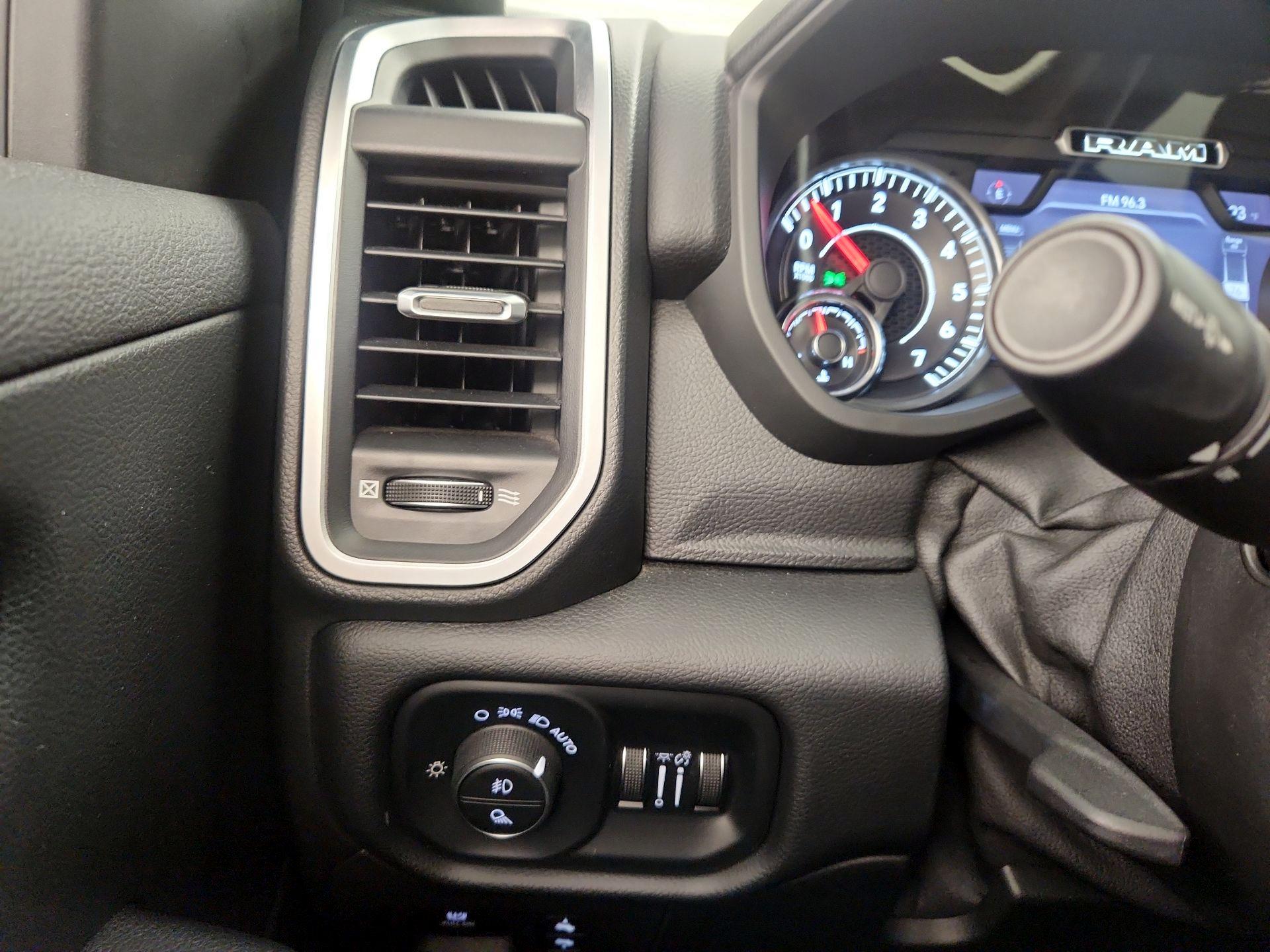 Thumbnail: 2019 RAM 1500 - 13