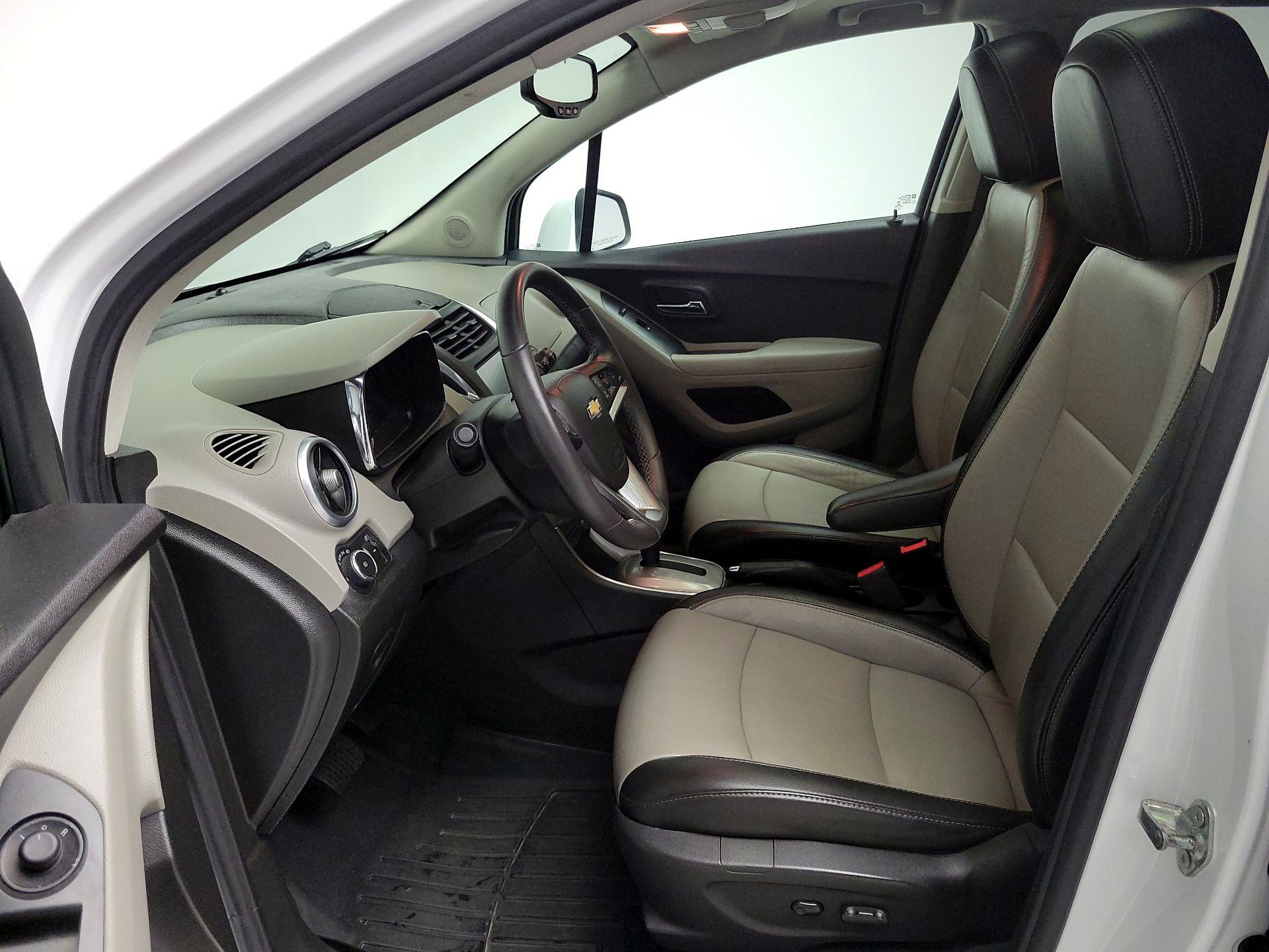 Thumbnail: 2015 Chevrolet Trax - 11