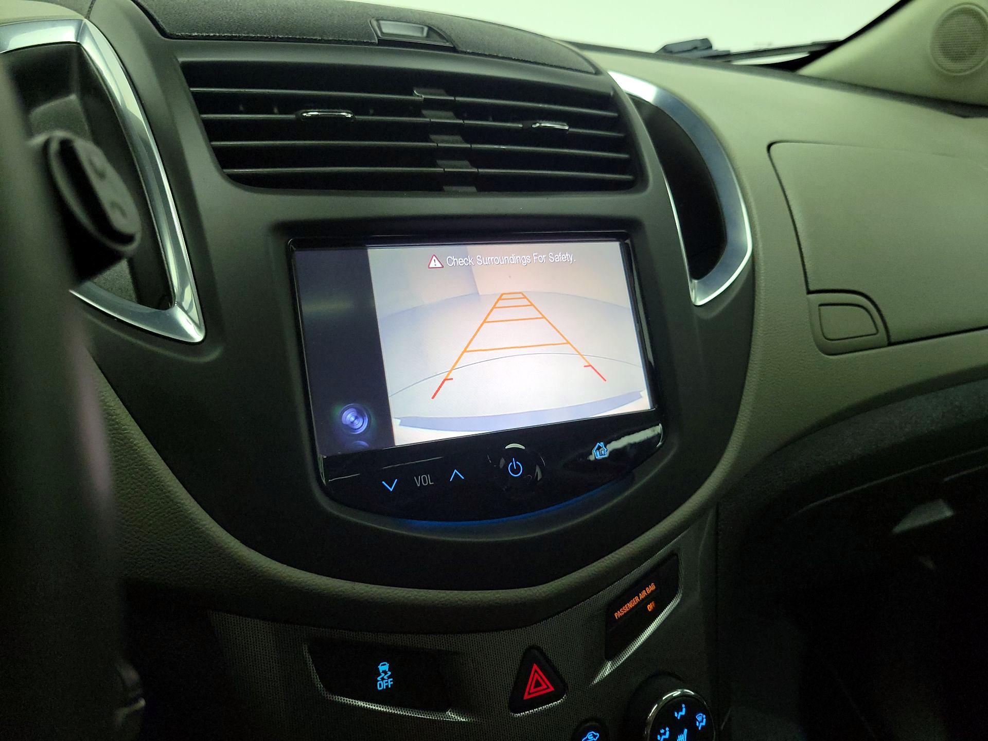 Thumbnail: 2015 Chevrolet Trax - 14