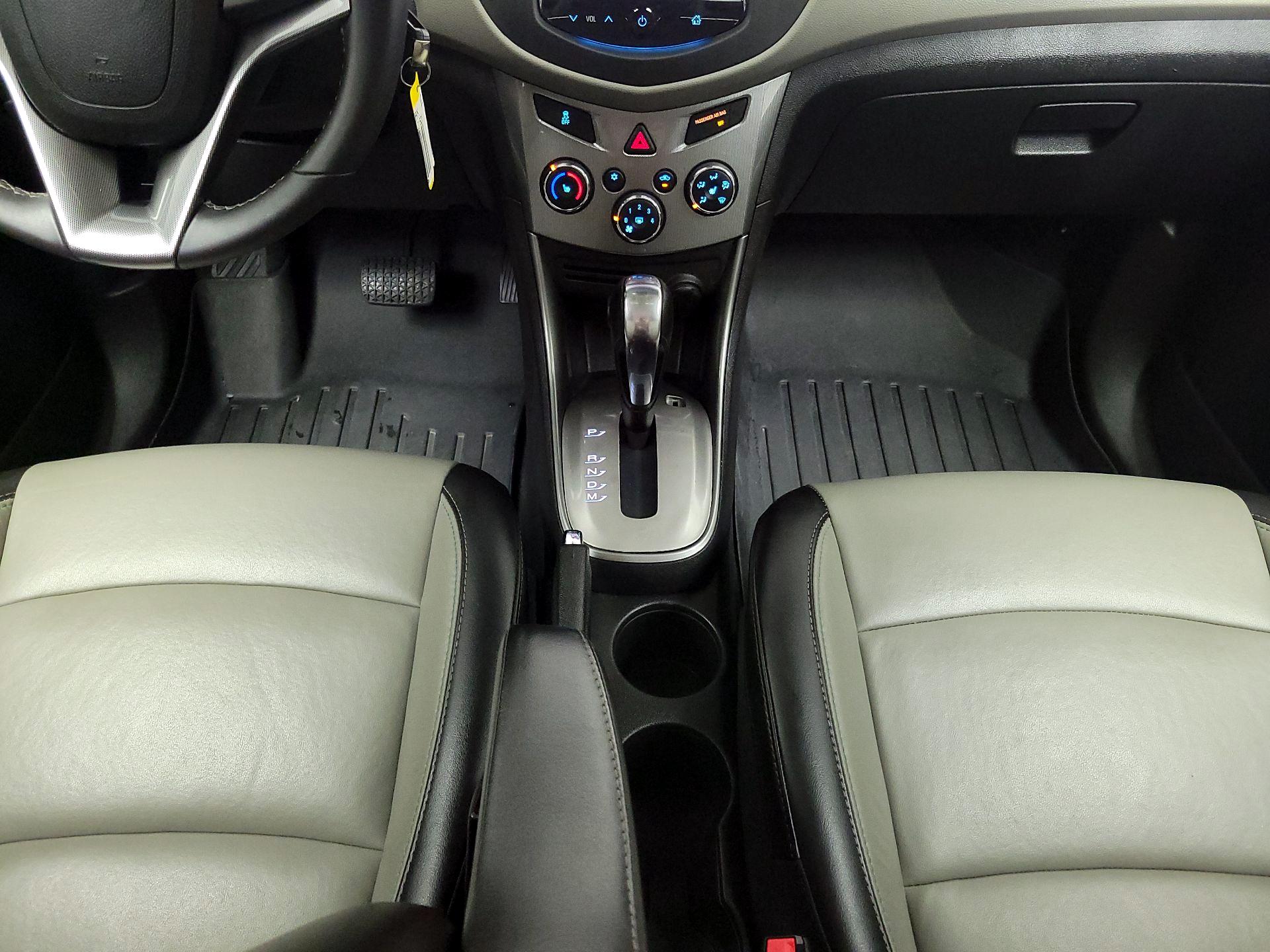 Thumbnail: 2015 Chevrolet Trax - 17