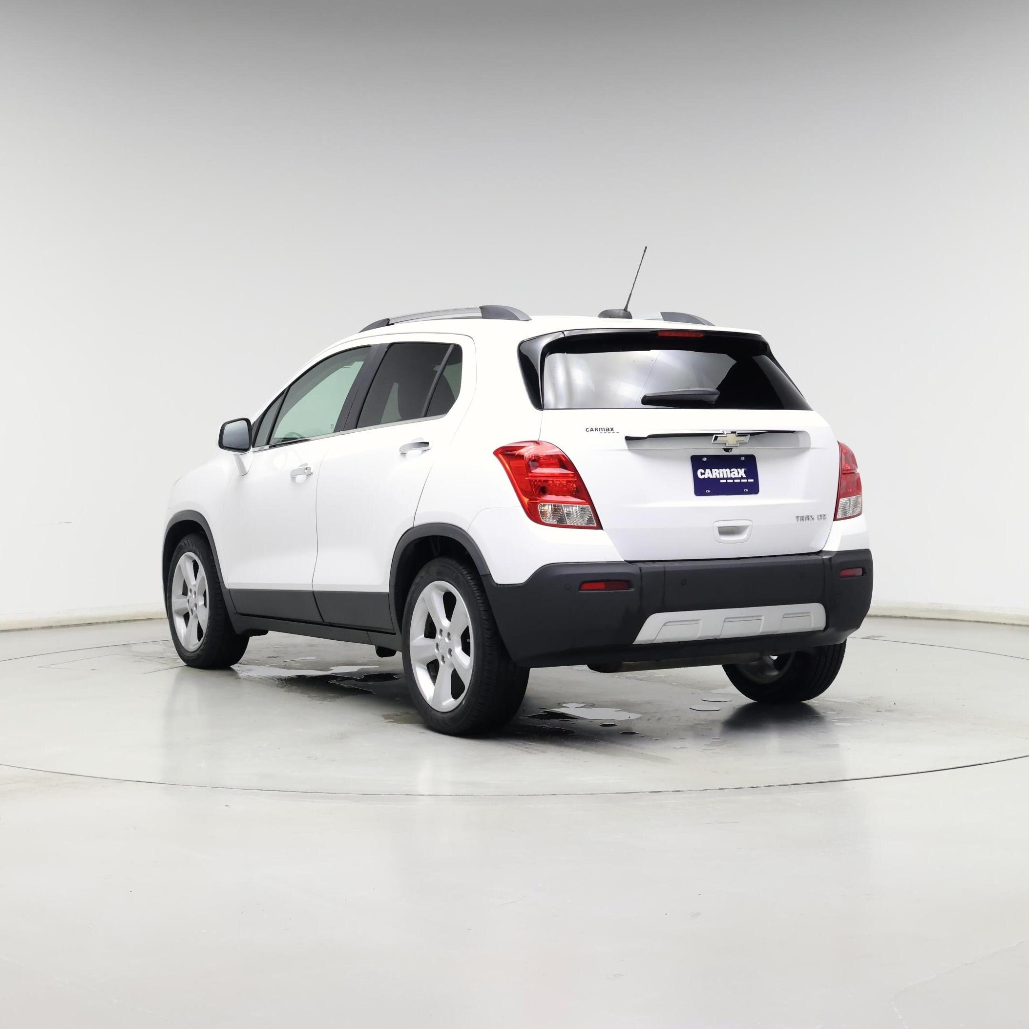 Thumbnail: 2015 Chevrolet Trax - 2