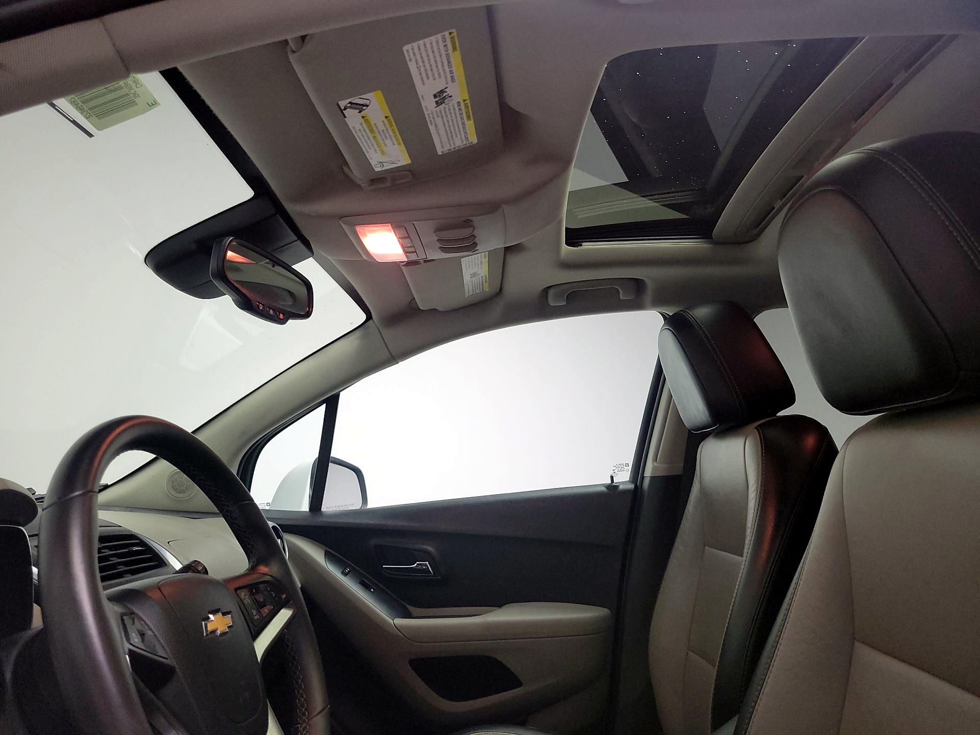 Thumbnail: 2015 Chevrolet Trax - 19