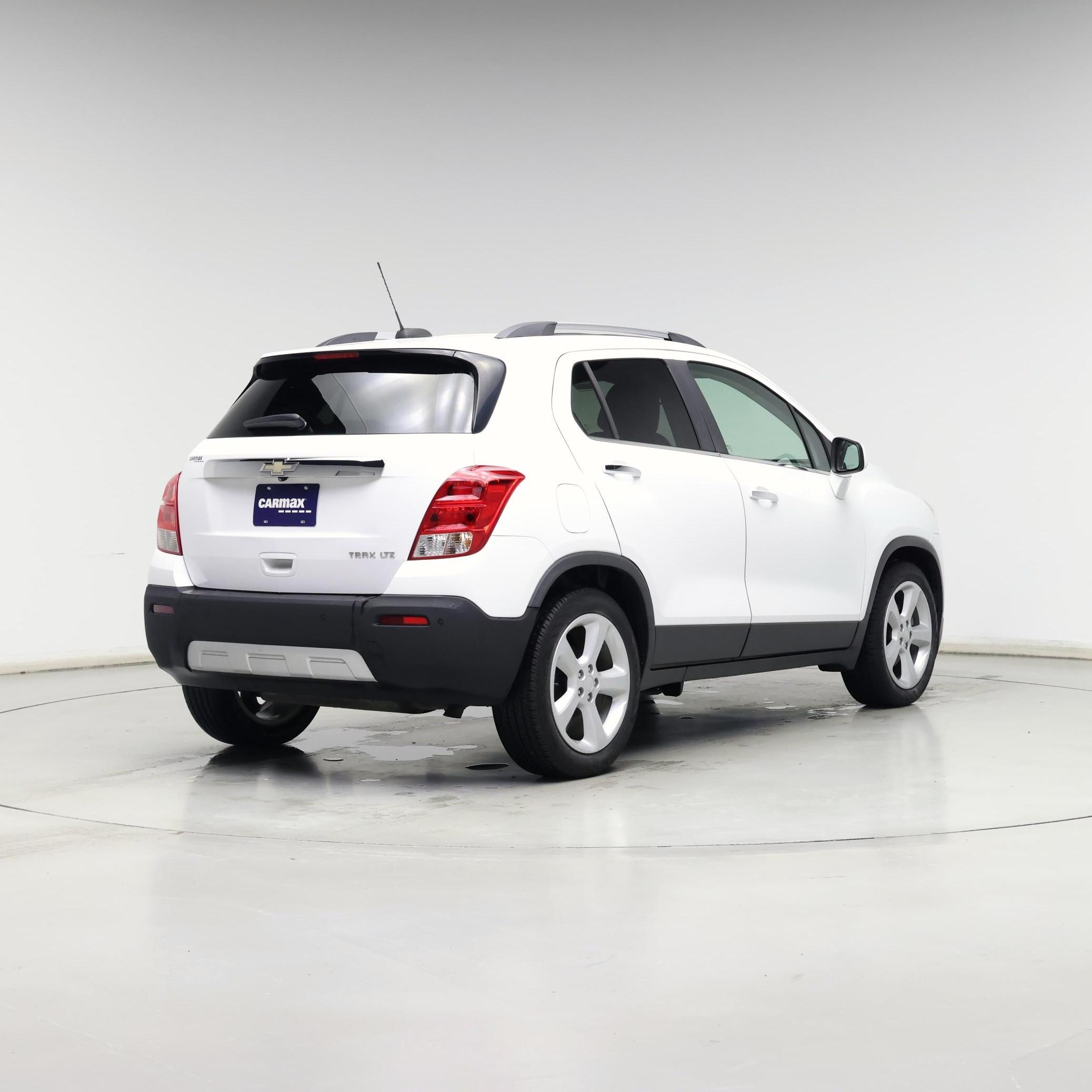 Thumbnail: 2015 Chevrolet Trax - 8
