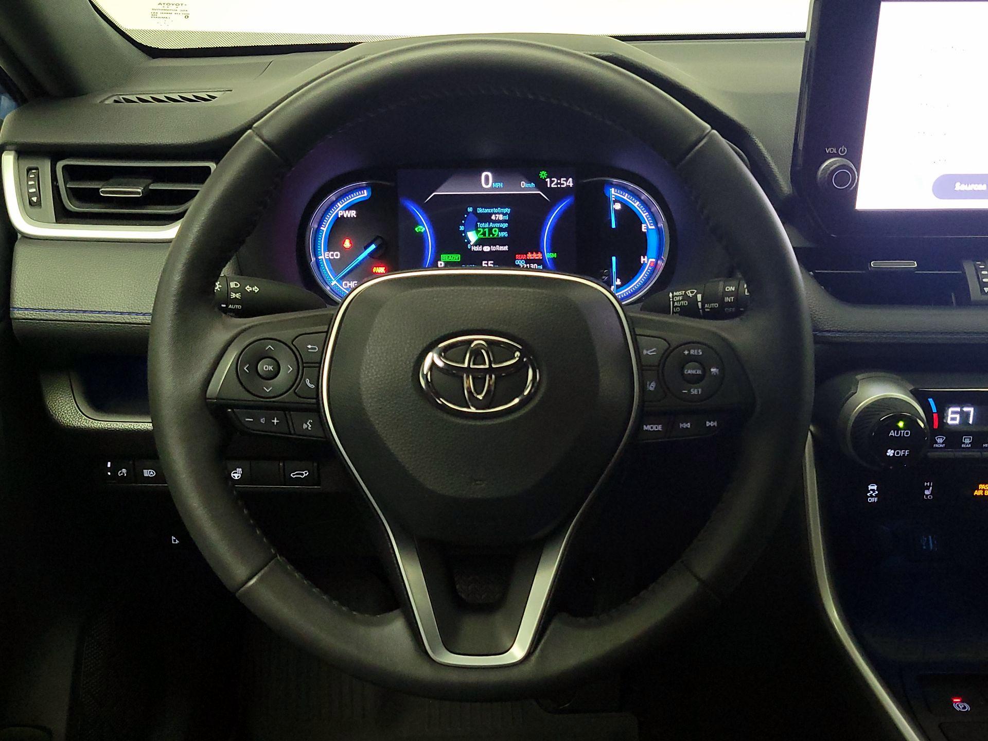 Thumbnail: 2023 Toyota RAV4 - 10