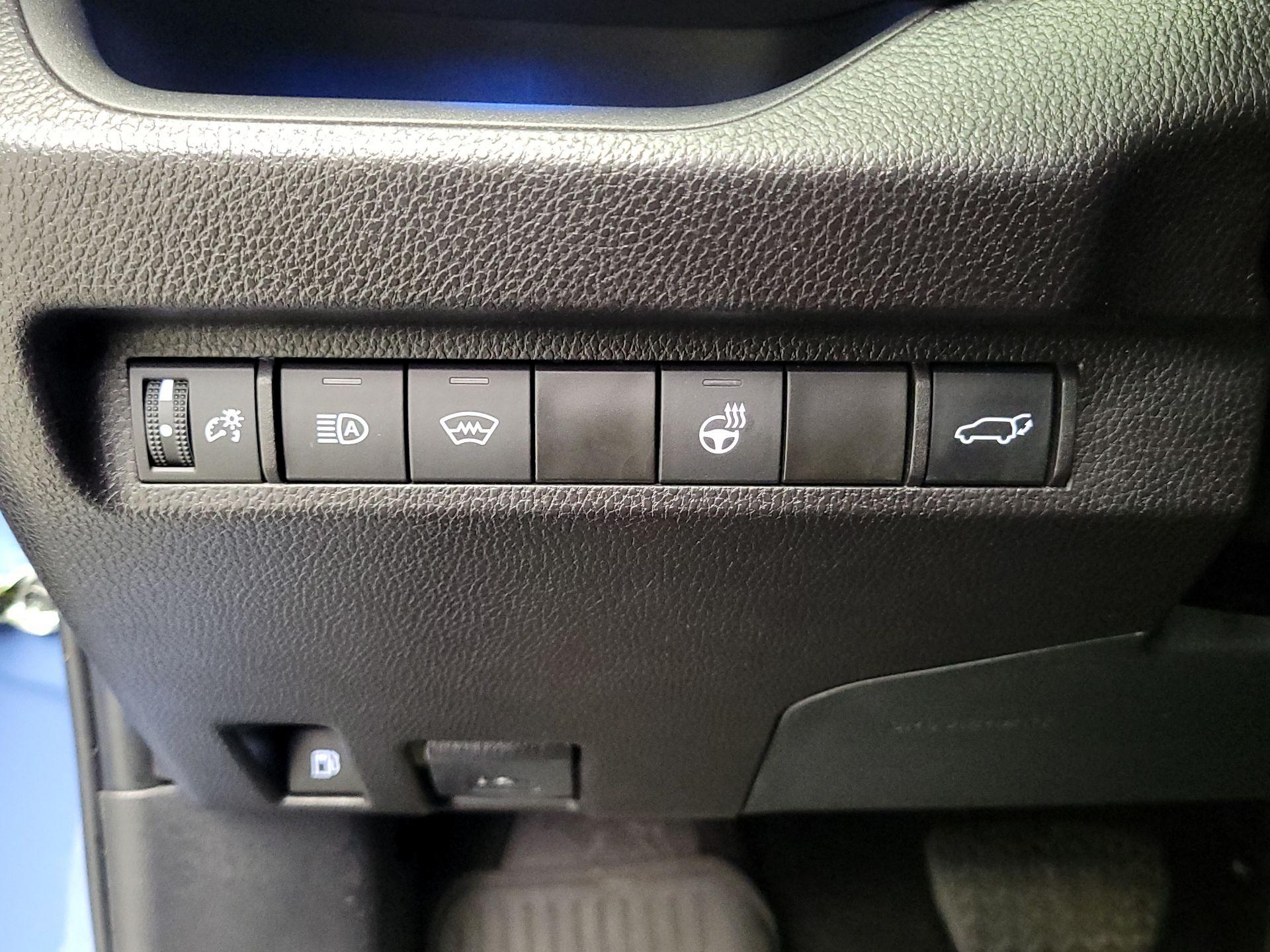 Thumbnail: 2023 Toyota RAV4 - 13