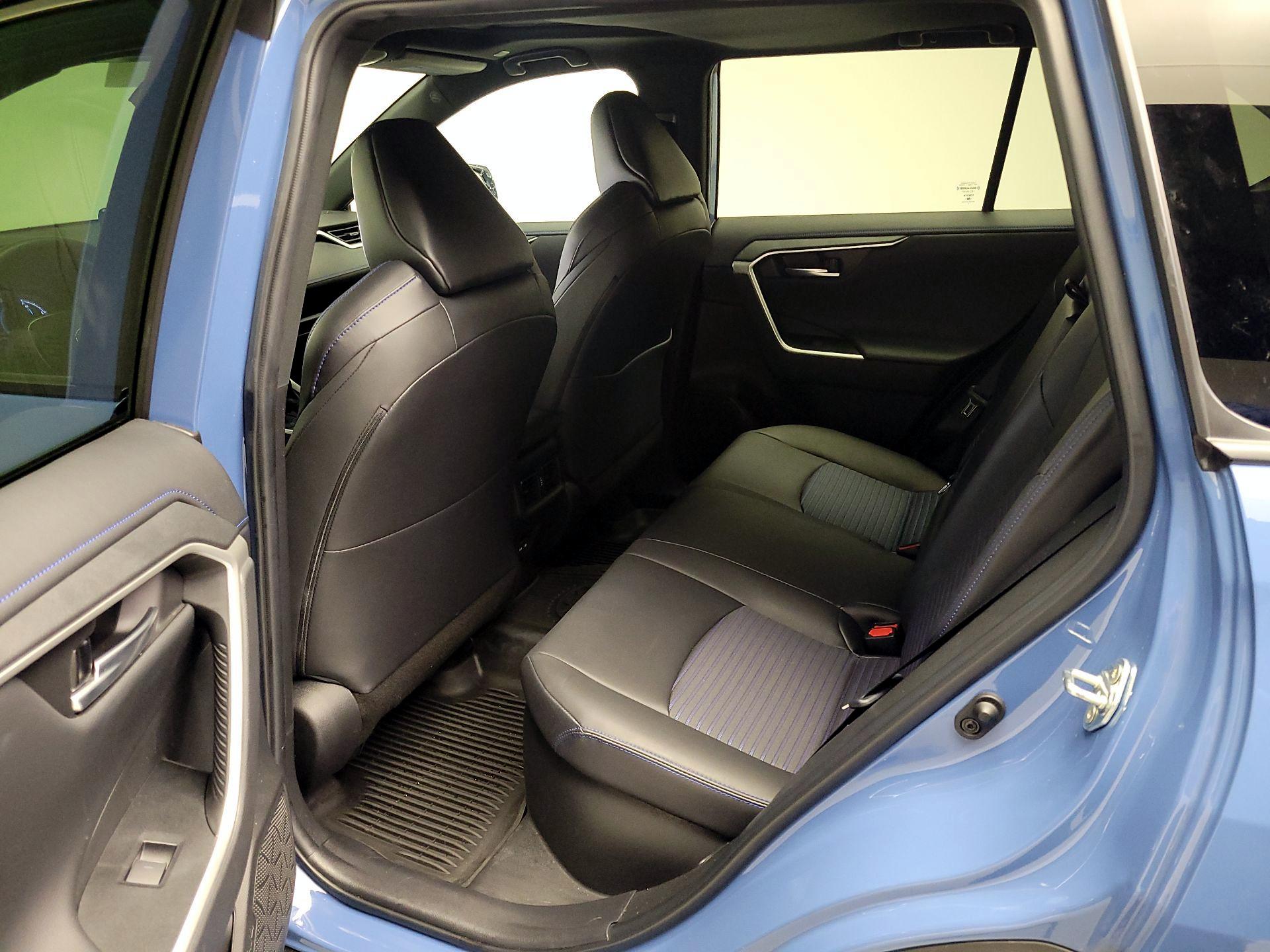 Thumbnail: 2023 Toyota RAV4 - 20