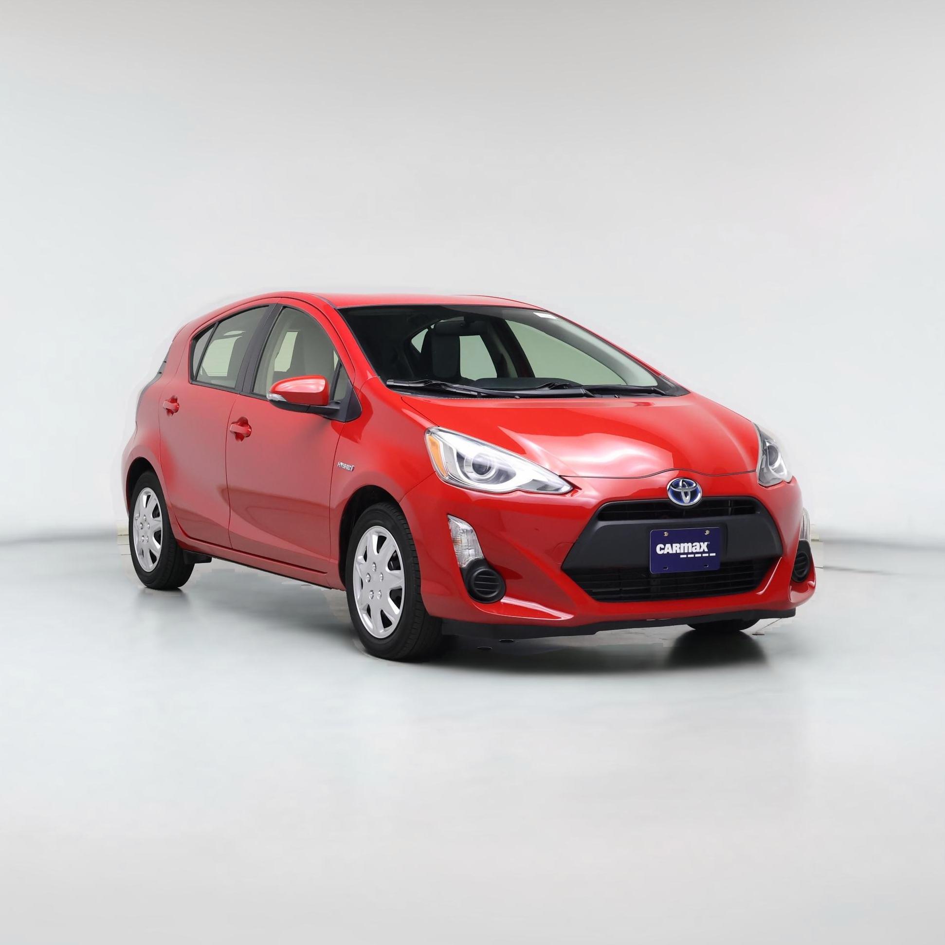 Thumbnail: 2015 Toyota Prius c - 1