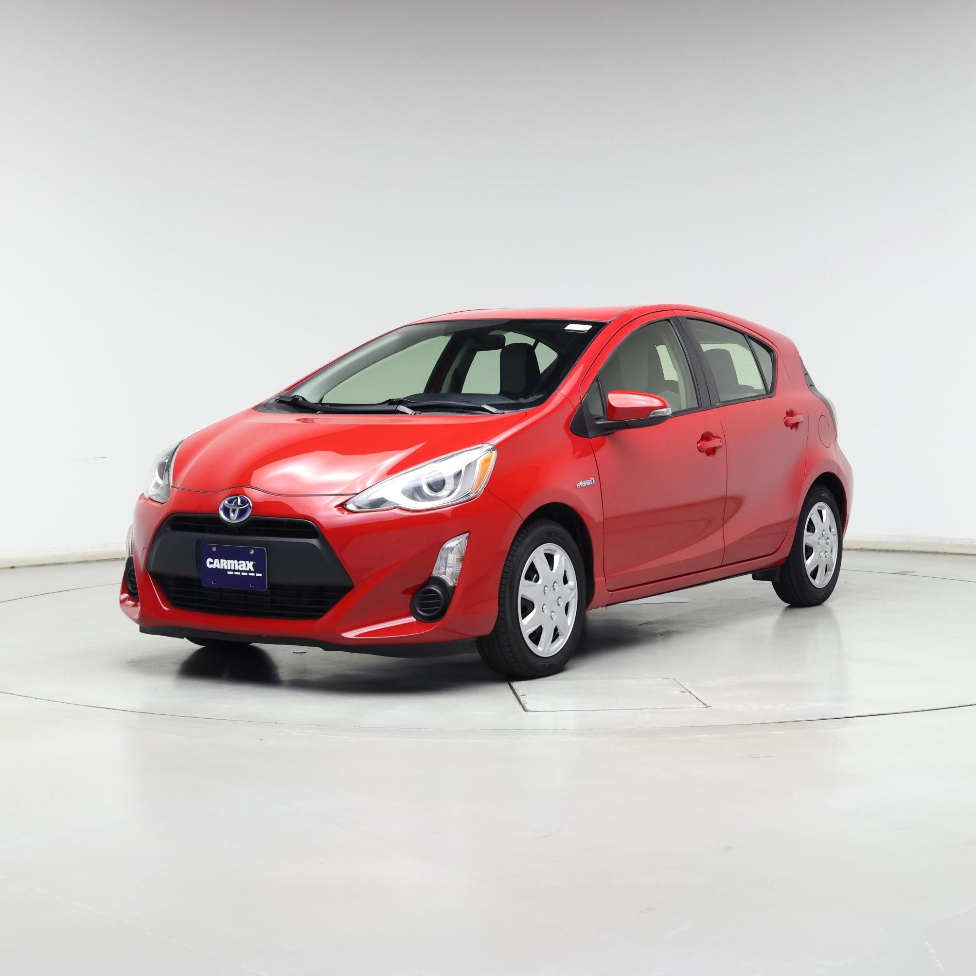 Thumbnail: 2015 Toyota Prius c - 4