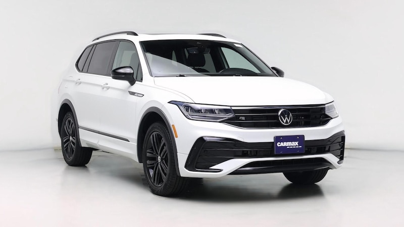2022 Volkswagen Tiguan SE R-Line Black Hero Image