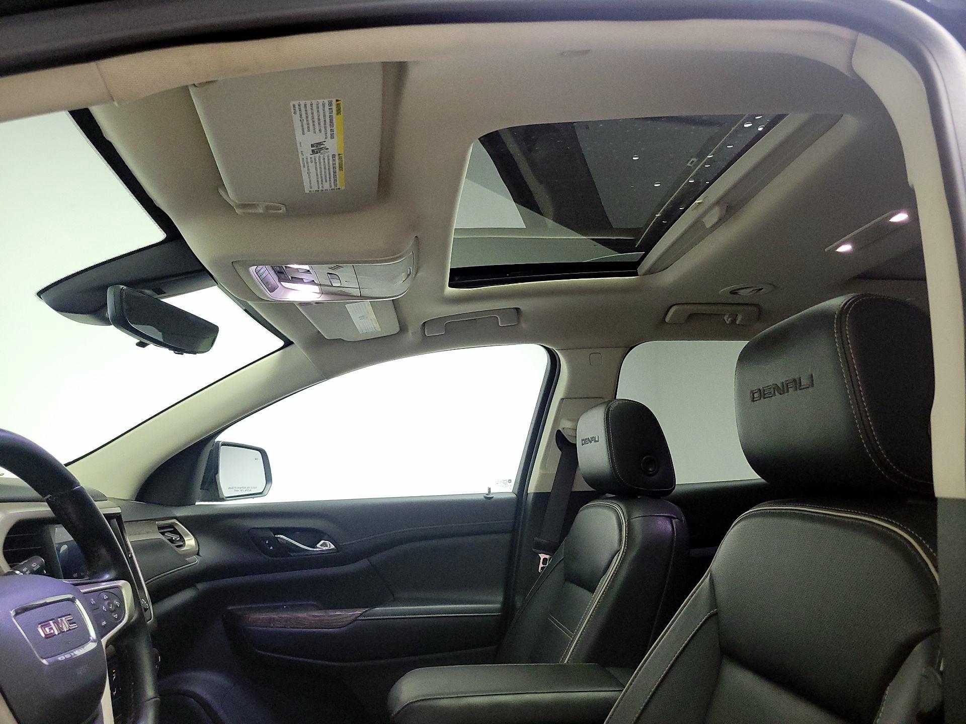Thumbnail: 2020 GMC Acadia - 19