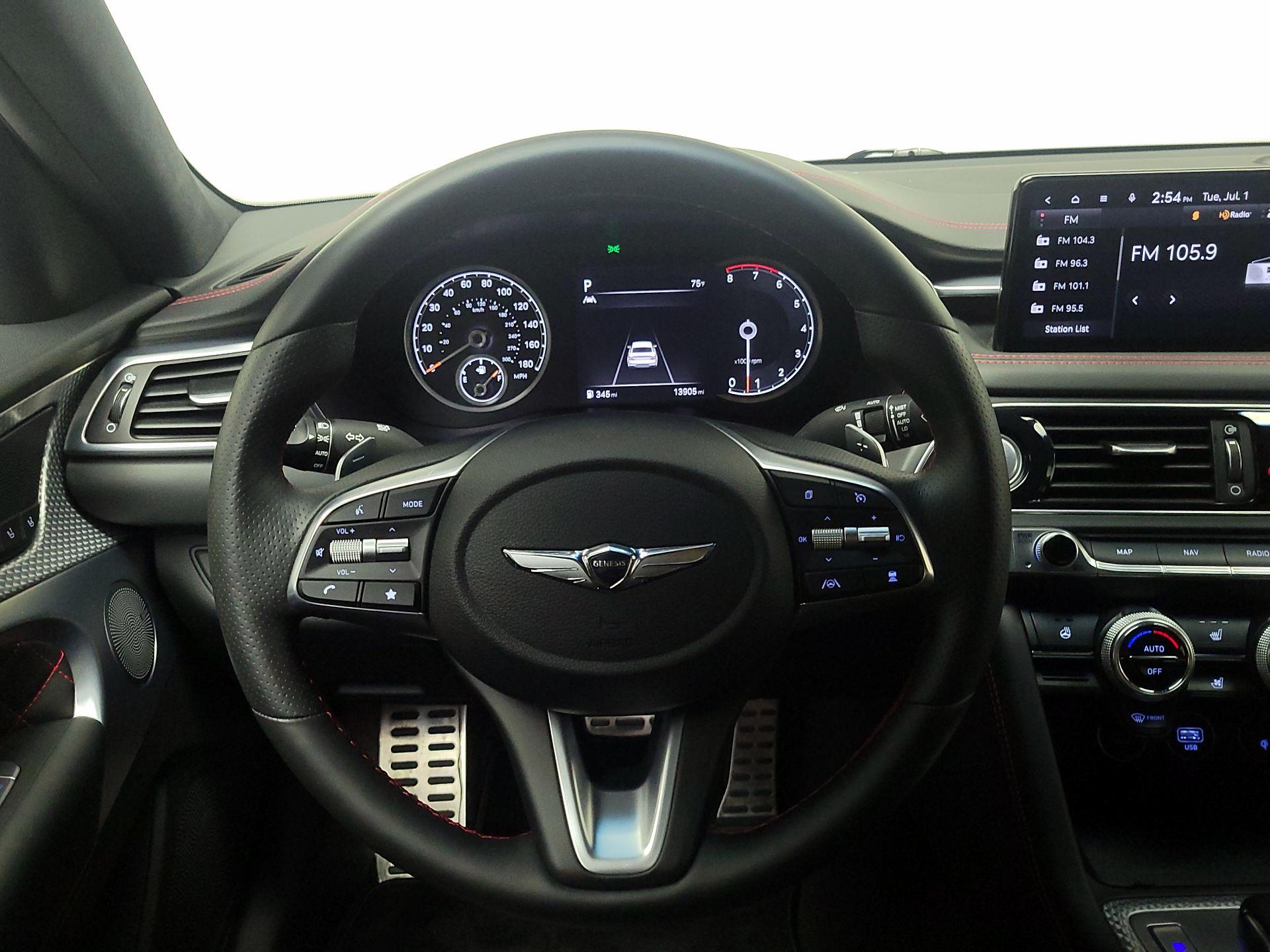 Thumbnail: 2022 Genesis G70 - 10