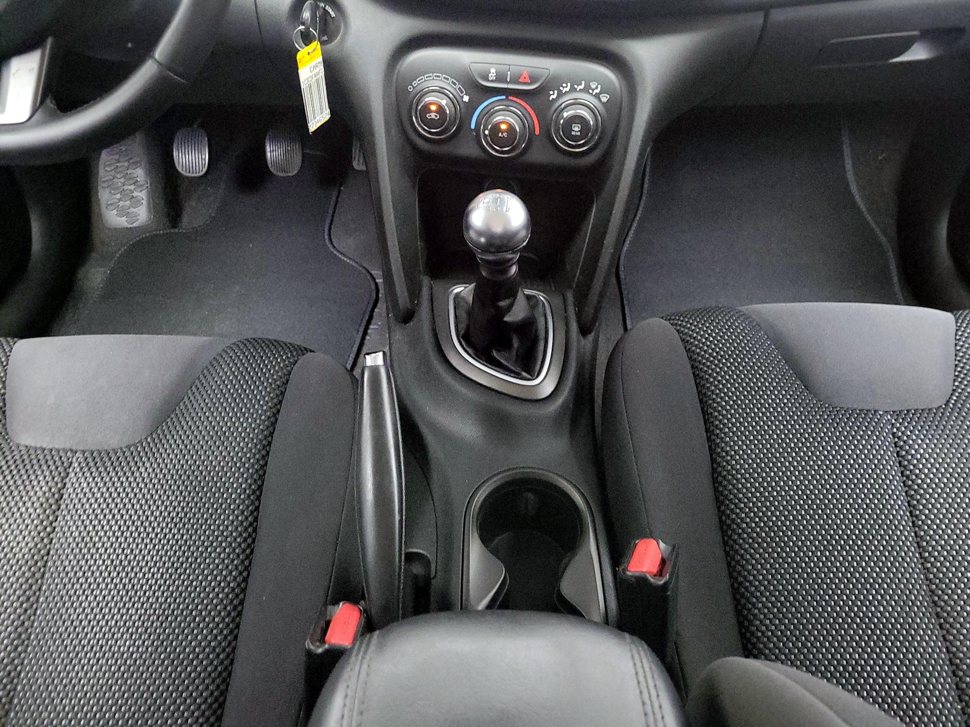 Thumbnail: 2015 Dodge Dart - 16