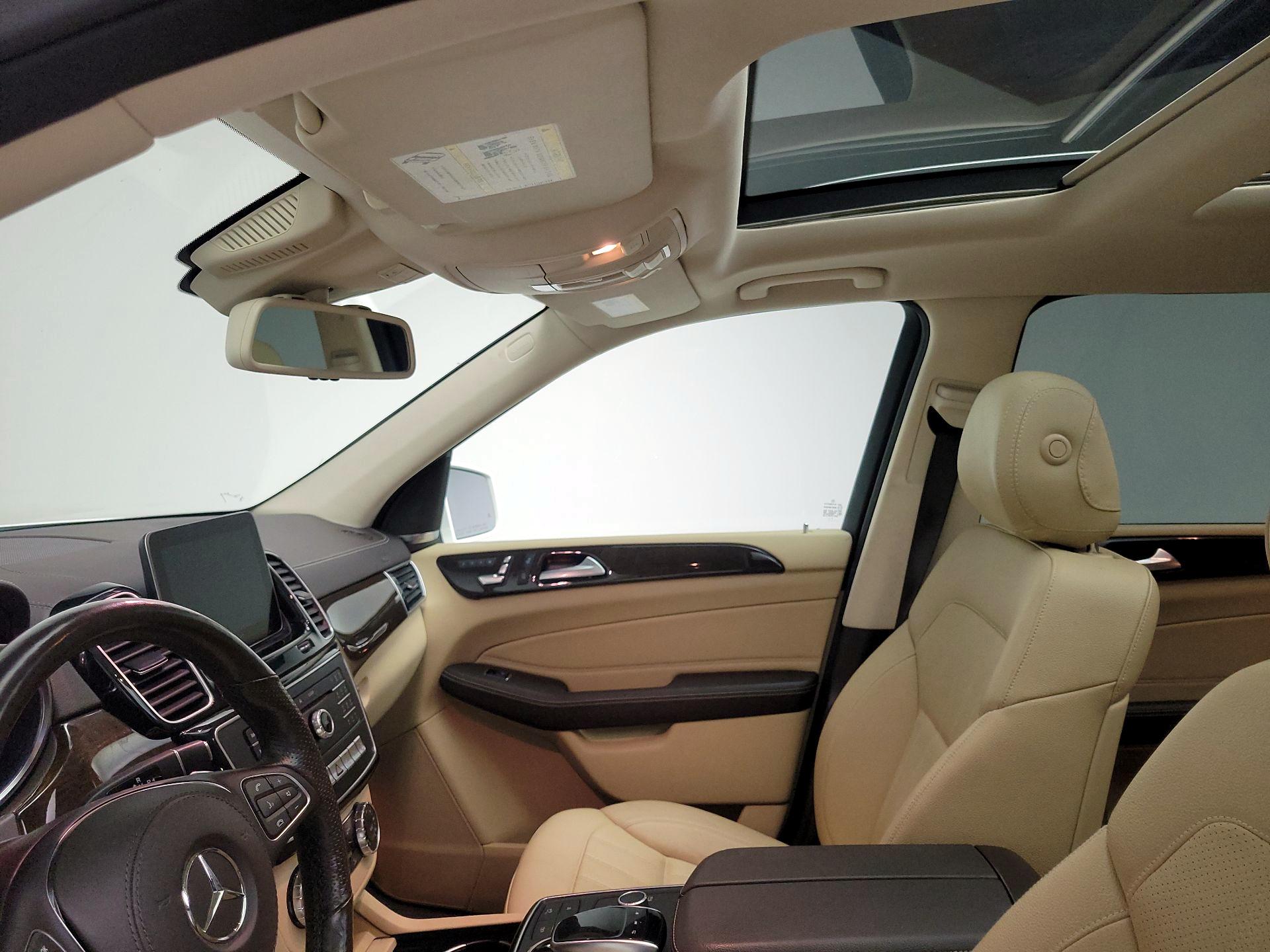Thumbnail: 2018 Mercedes-Benz GLS - 20