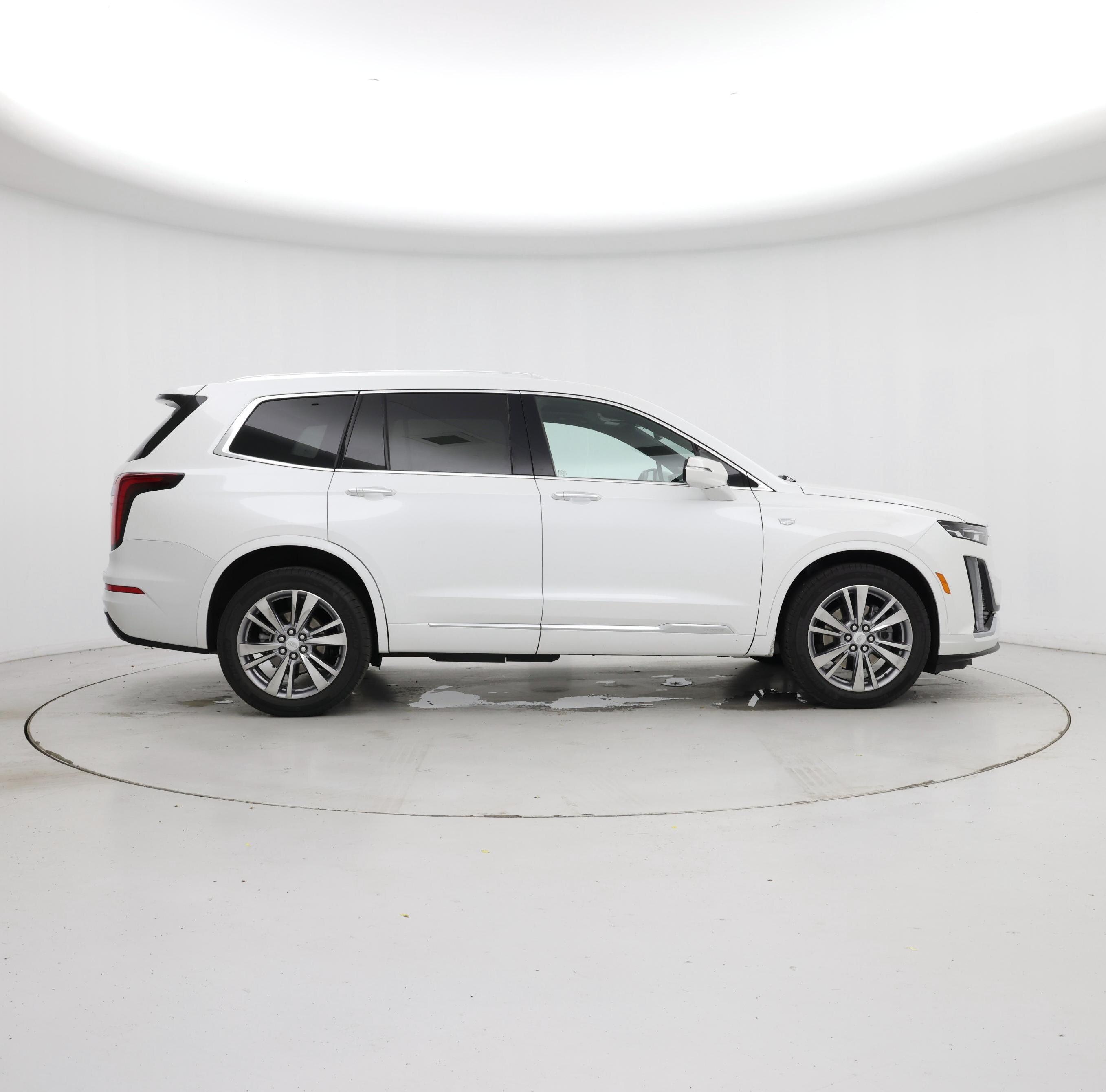 Thumbnail: 2023 Cadillac XT6 - 7