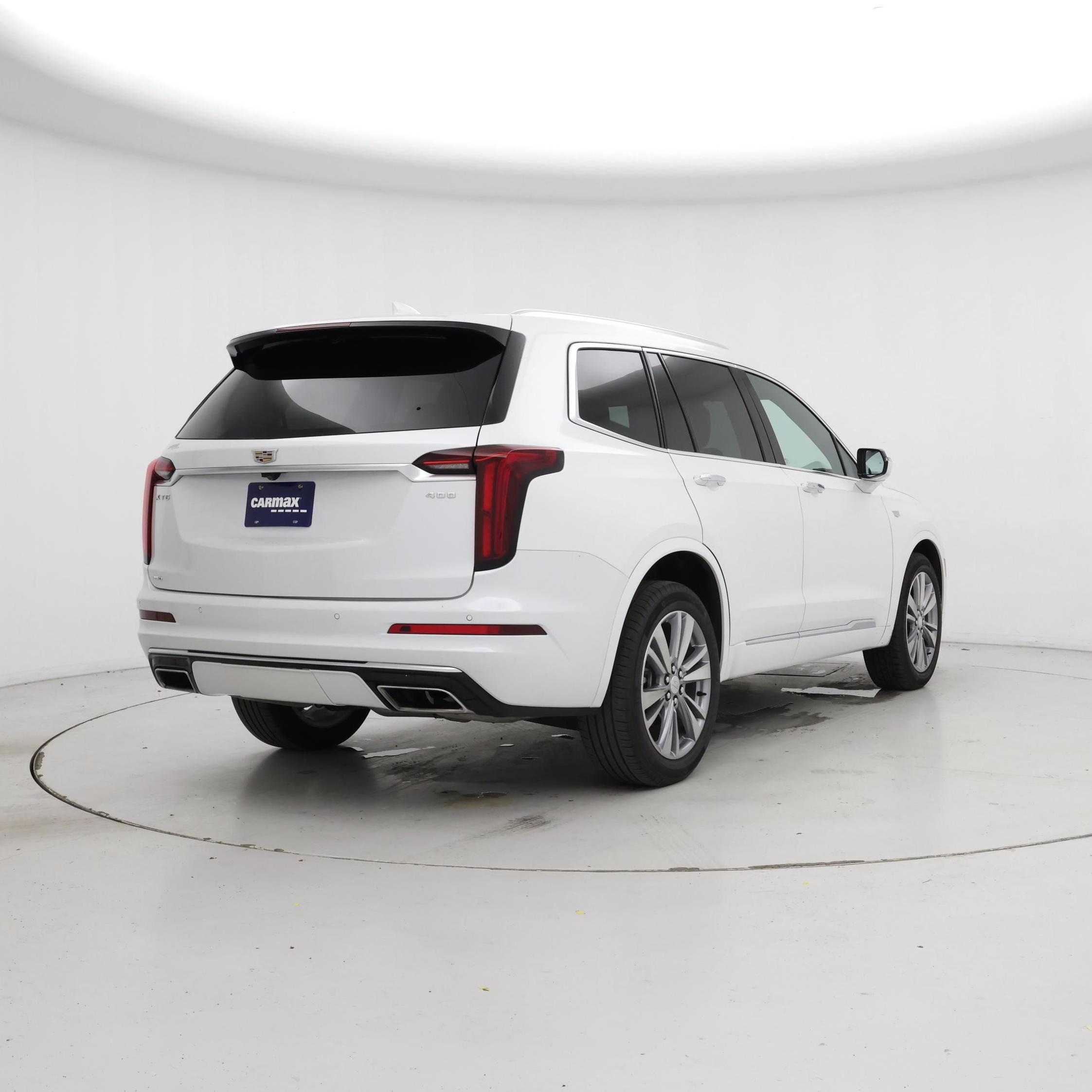 Thumbnail: 2023 Cadillac XT6 - 8