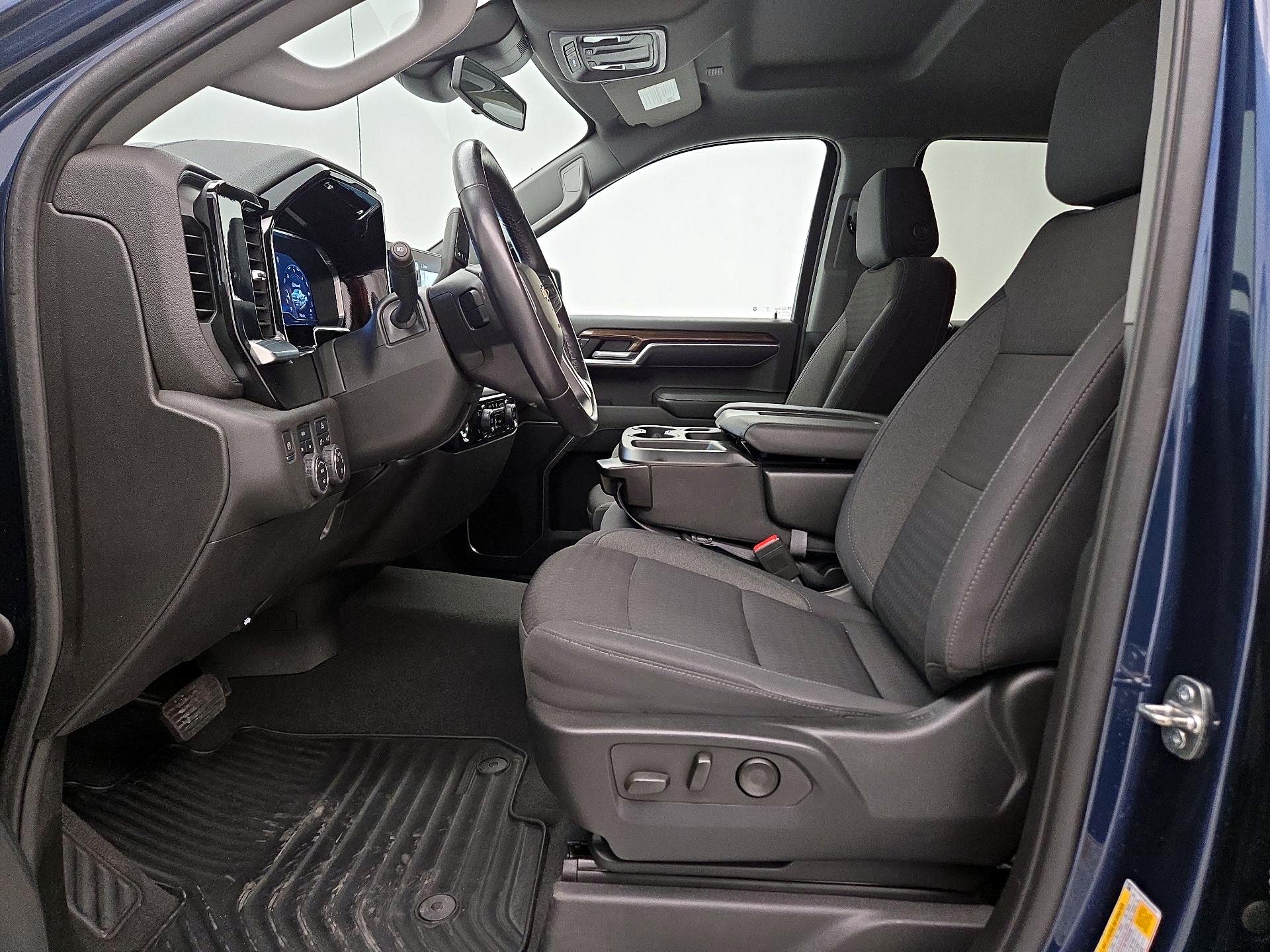 Thumbnail: 2022 Chevrolet Silverado 1500 - 11