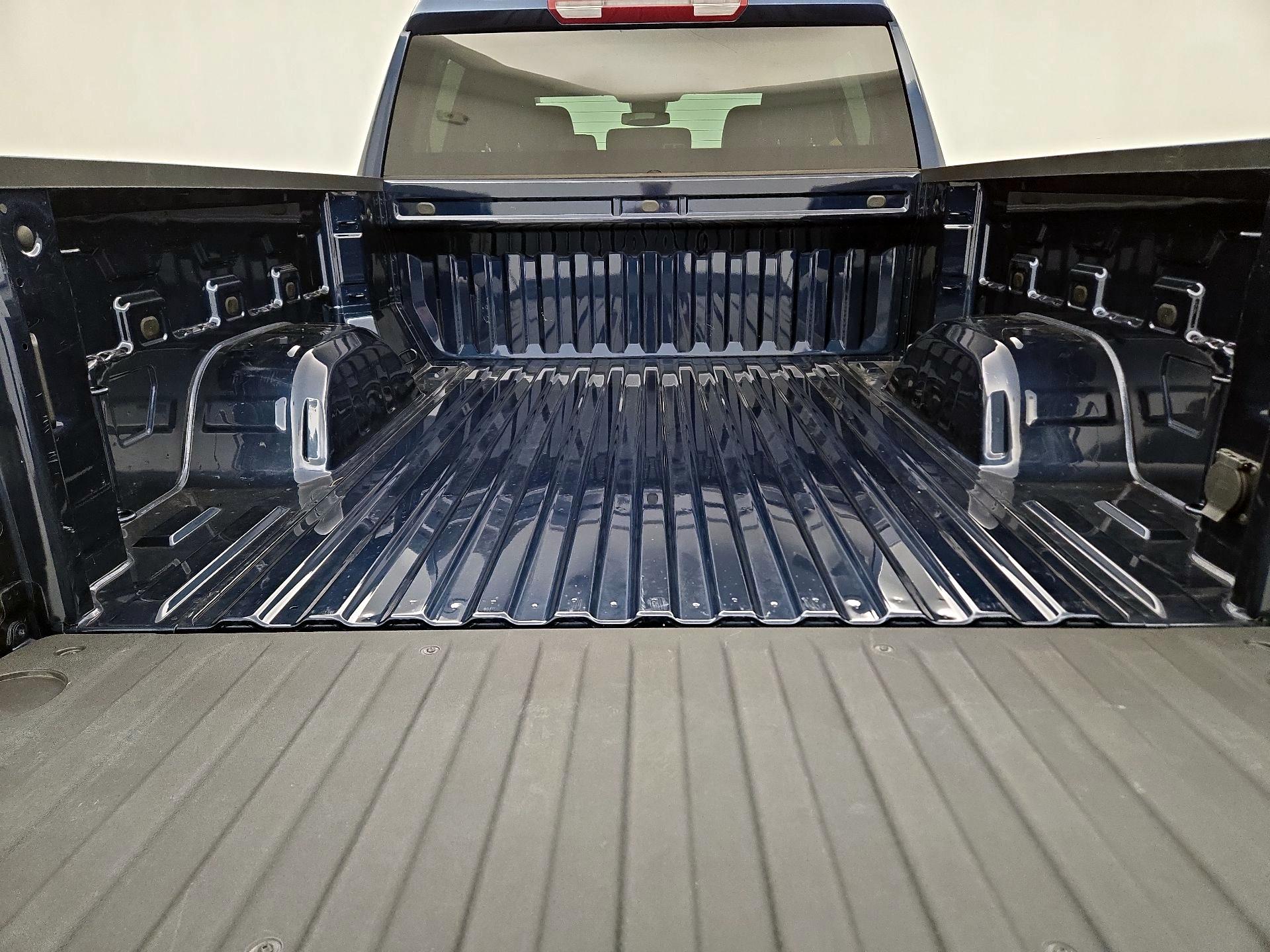 Thumbnail: 2022 Chevrolet Silverado 1500 - 20