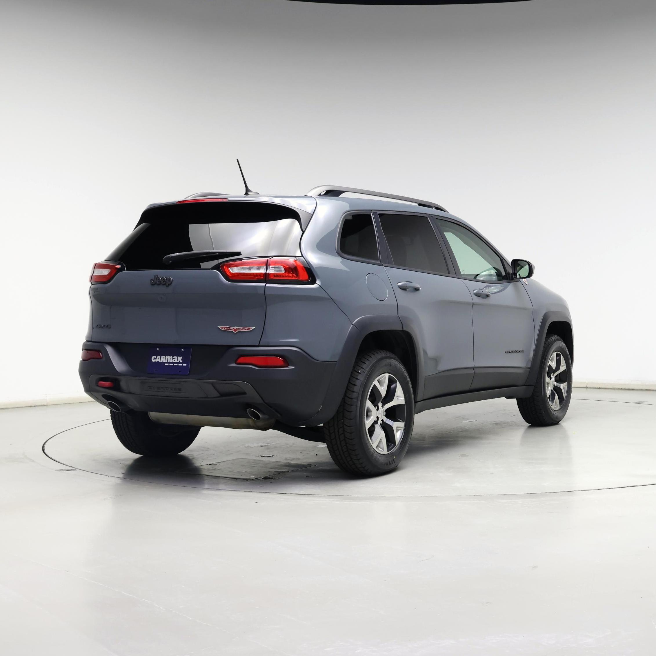 Thumbnail: 2015 Jeep Cherokee - 8