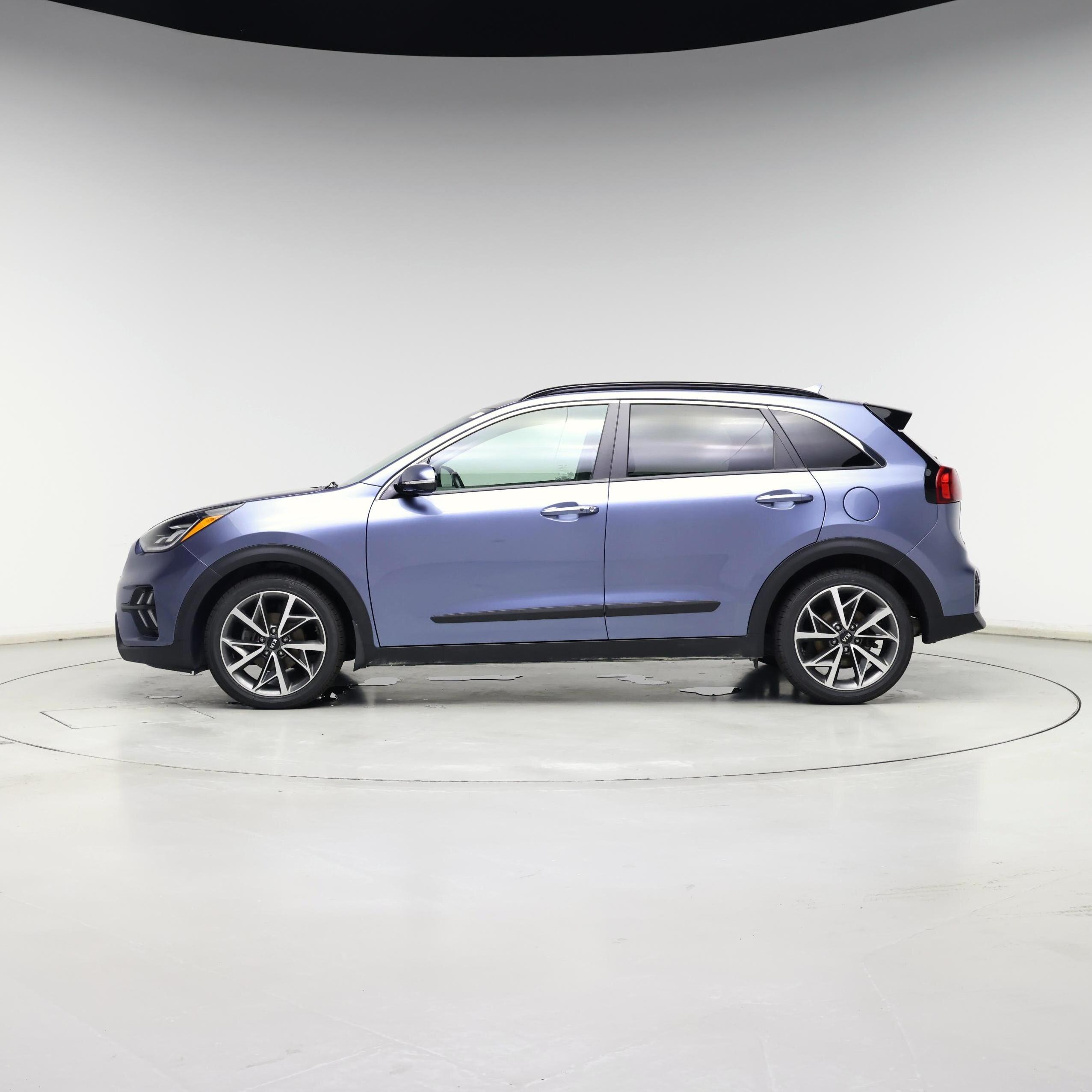 Thumbnail: 2020 Kia Niro - 3
