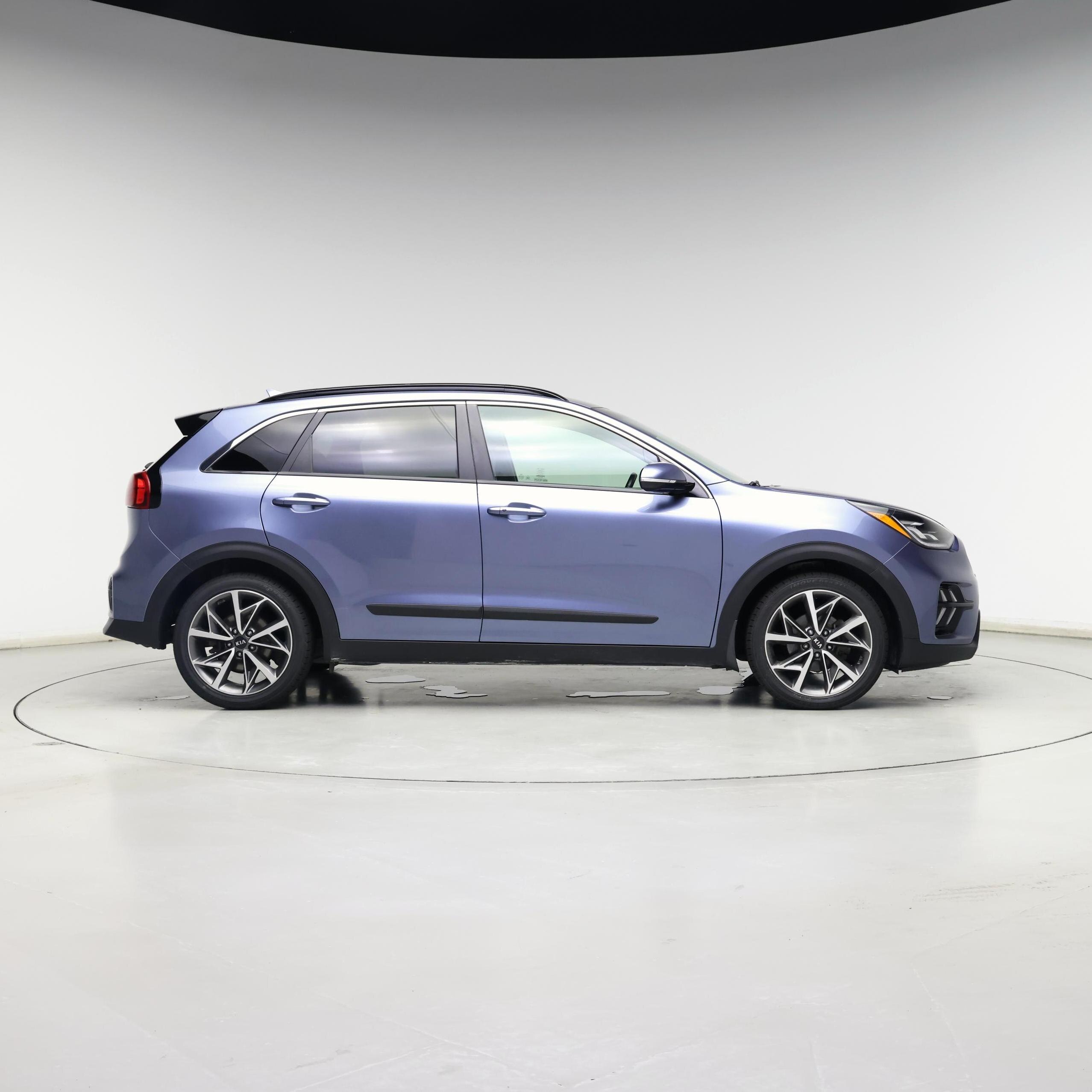 Thumbnail: 2020 Kia Niro - 7