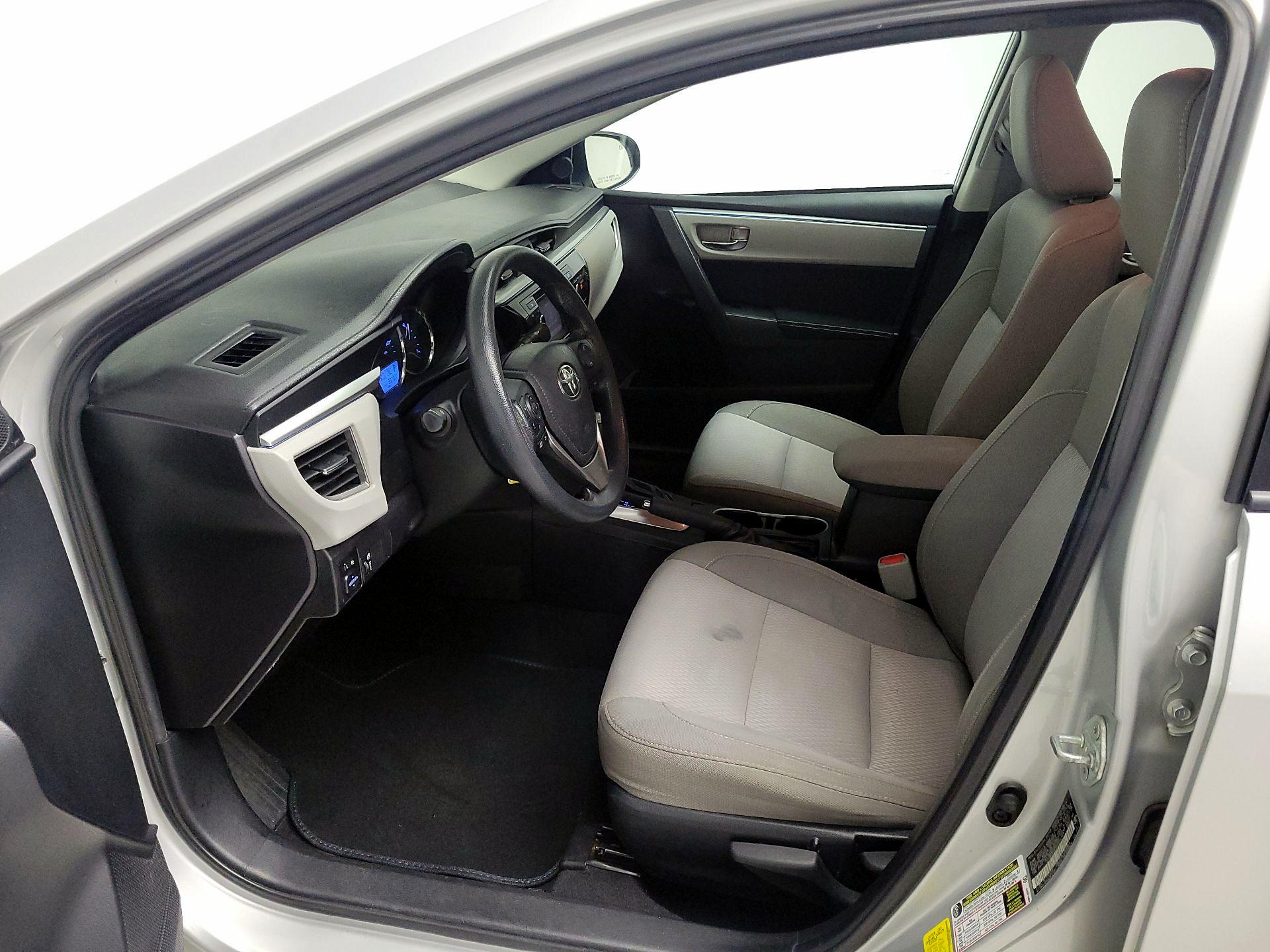Thumbnail: 2015 Toyota Corolla - 11