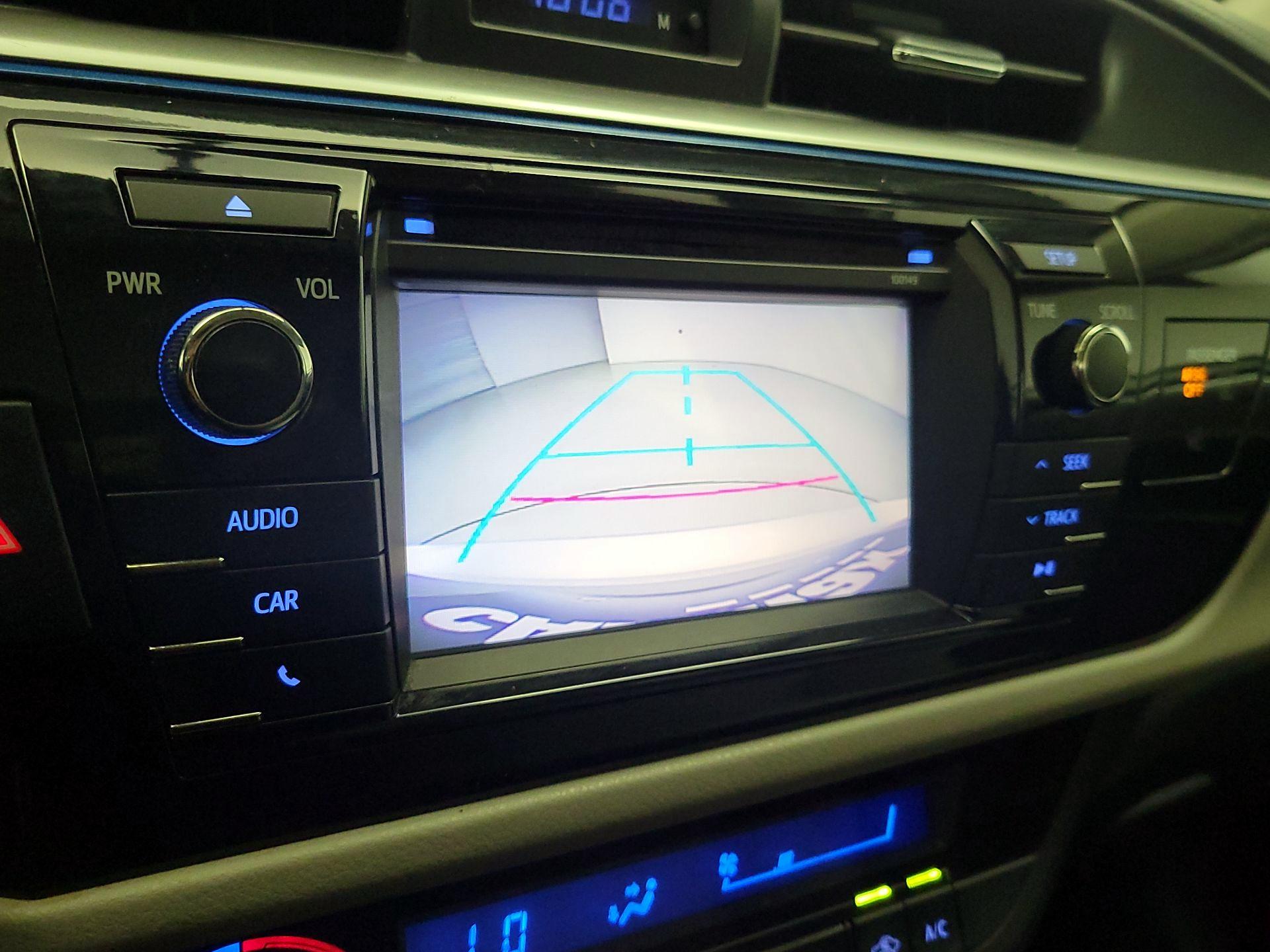 Thumbnail: 2015 Toyota Corolla - 14