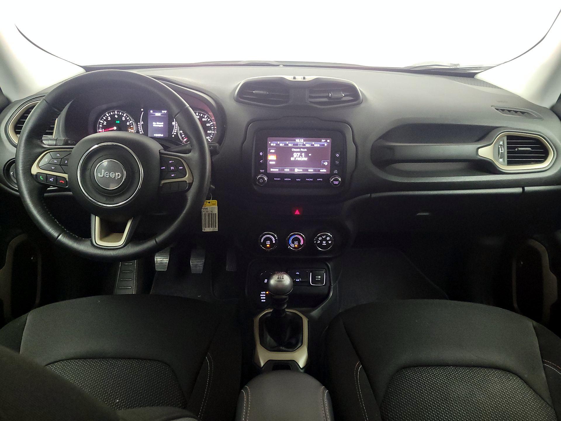 Thumbnail: 2016 Jeep Renegade - 9