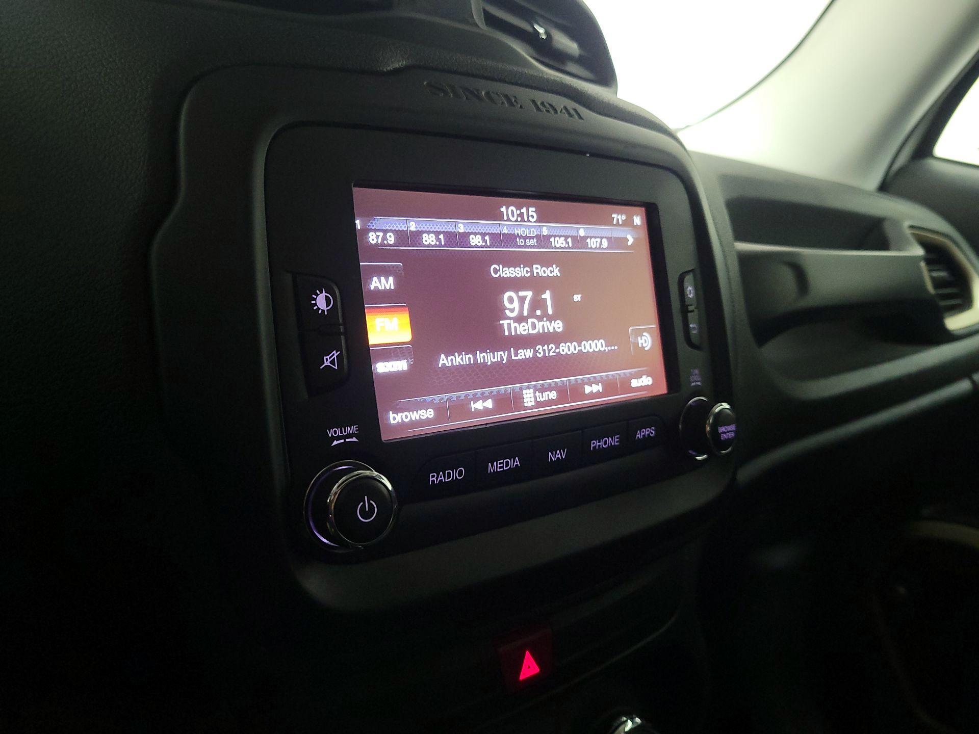 Thumbnail: 2016 Jeep Renegade - 16