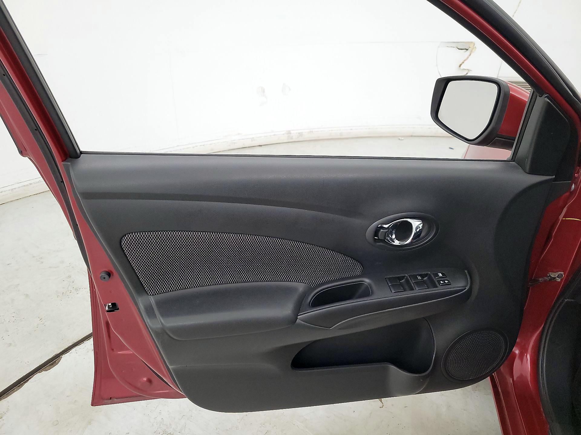 Thumbnail: 2016 Nissan Versa - 12