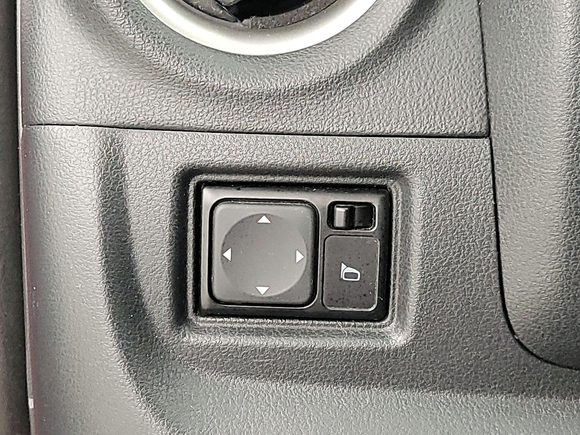 Thumbnail: 2016 Nissan Versa - 13