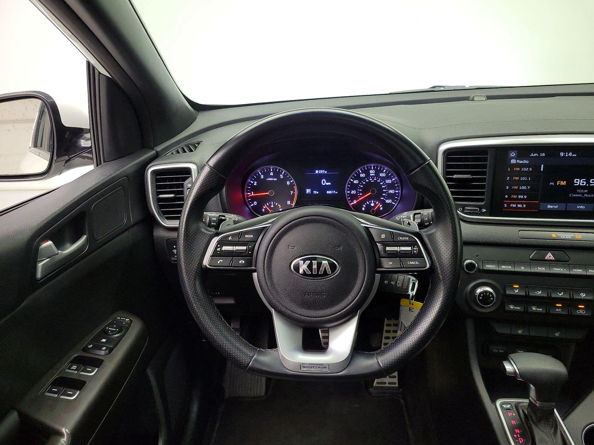 Thumbnail: 2020 Kia Sportage - 10