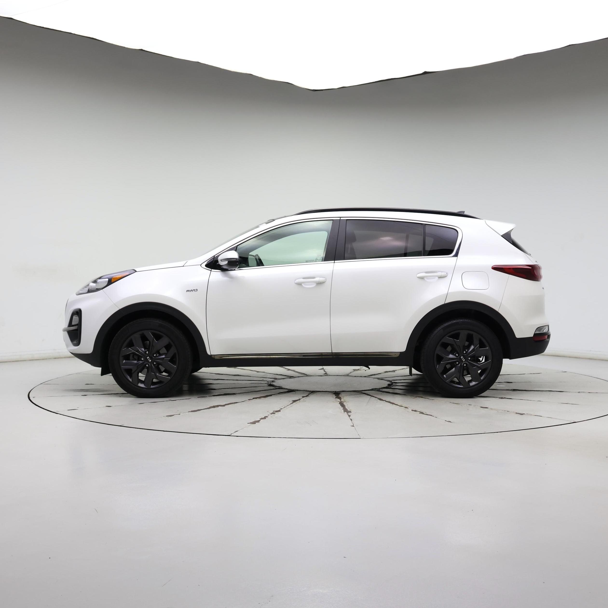 Thumbnail: 2020 Kia Sportage - 3