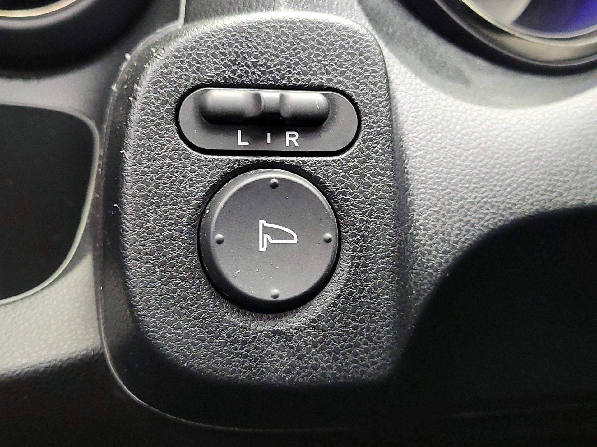 Thumbnail: 2013 Honda Fit - 13