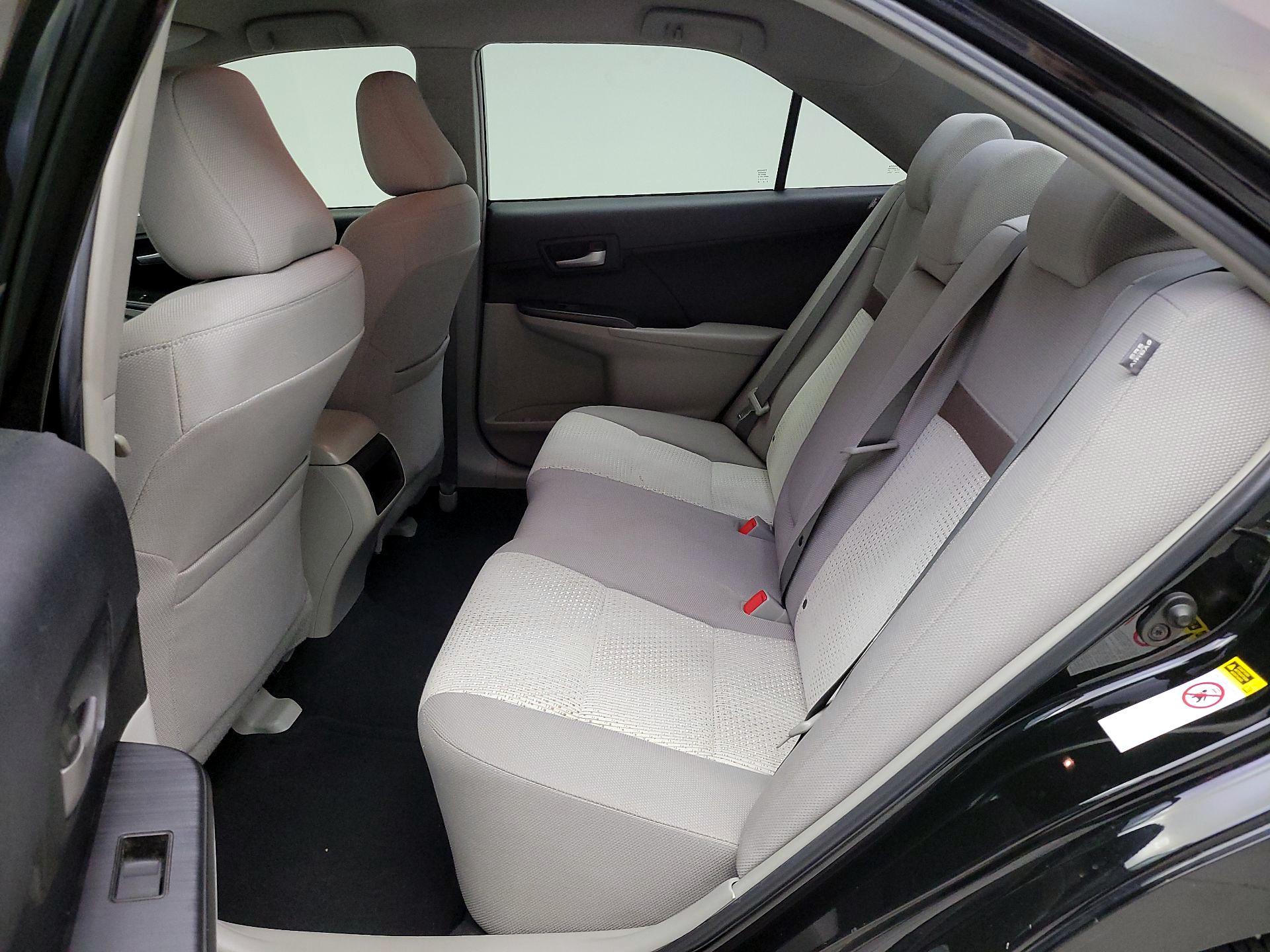 Thumbnail: 2014 Toyota Camry - 19