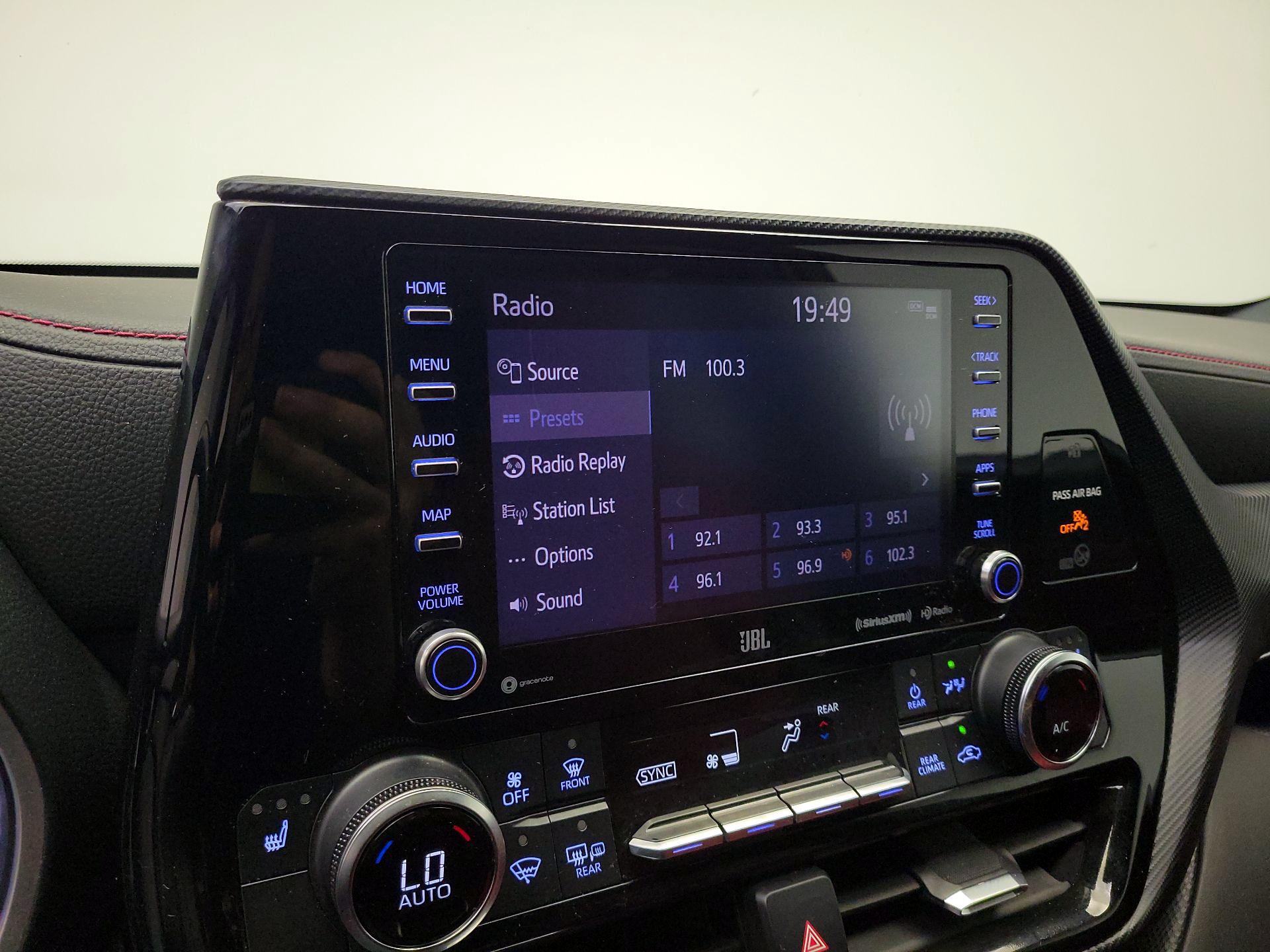 Thumbnail: 2021 Toyota Highlander - 16