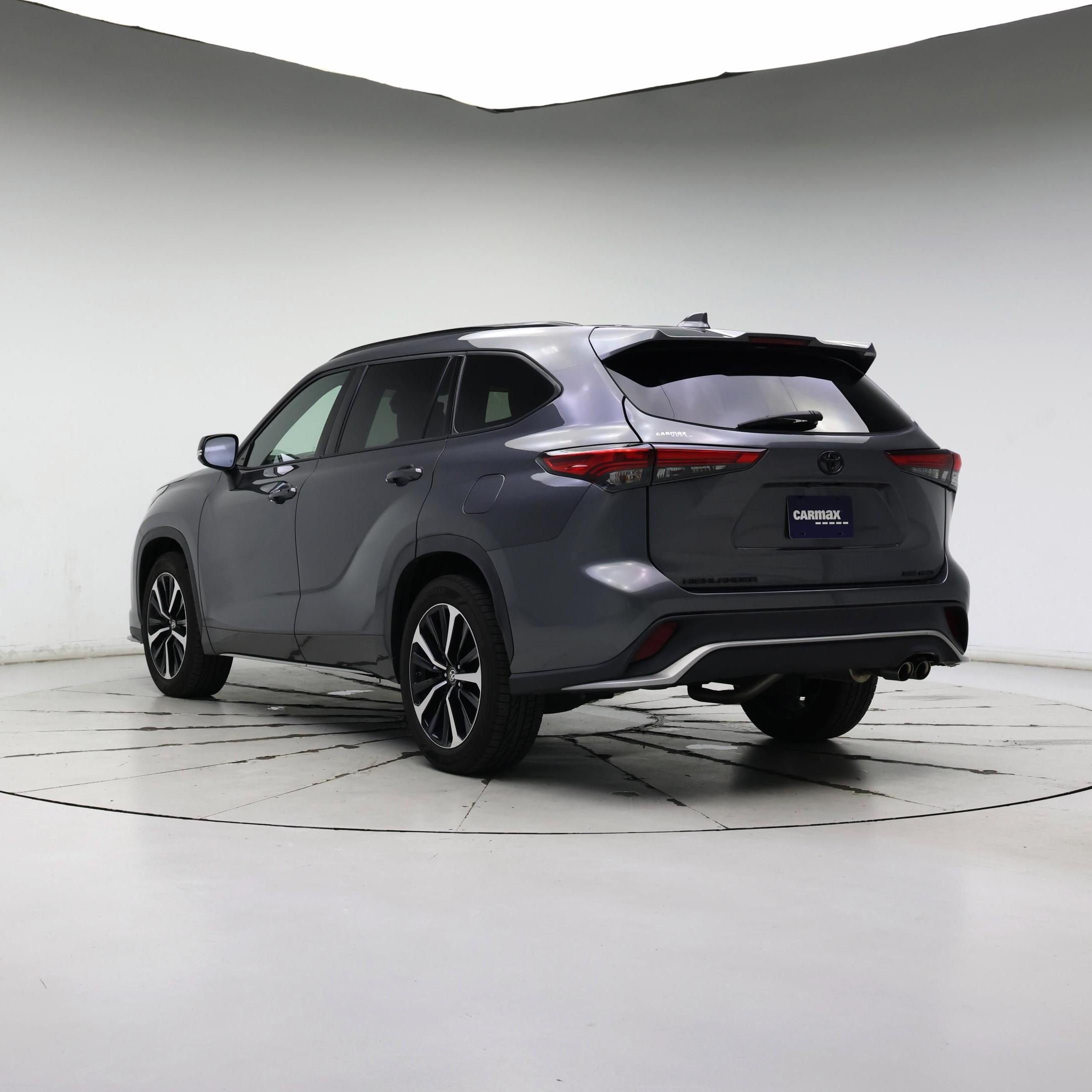 Thumbnail: 2021 Toyota Highlander - 2