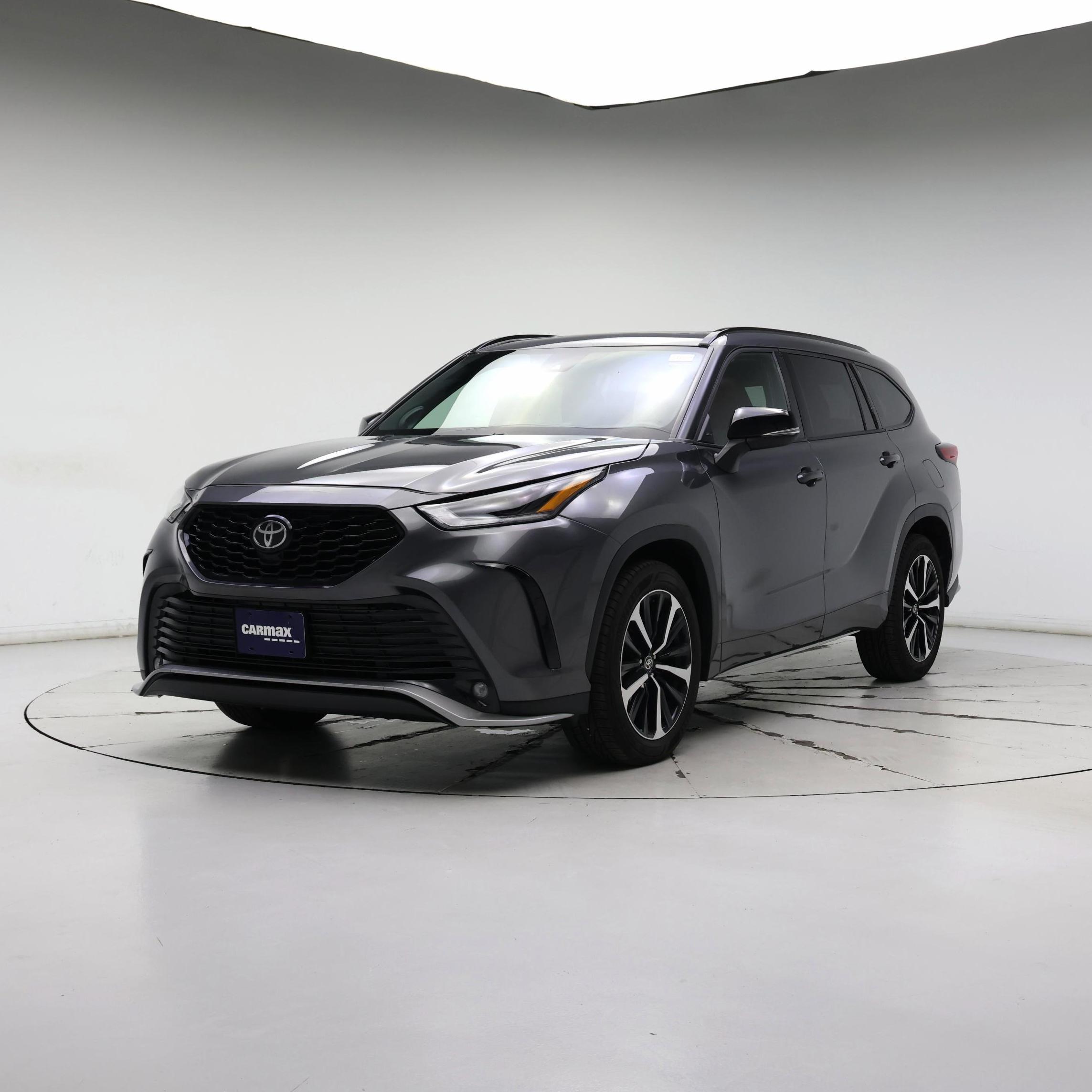 Thumbnail: 2021 Toyota Highlander - 4