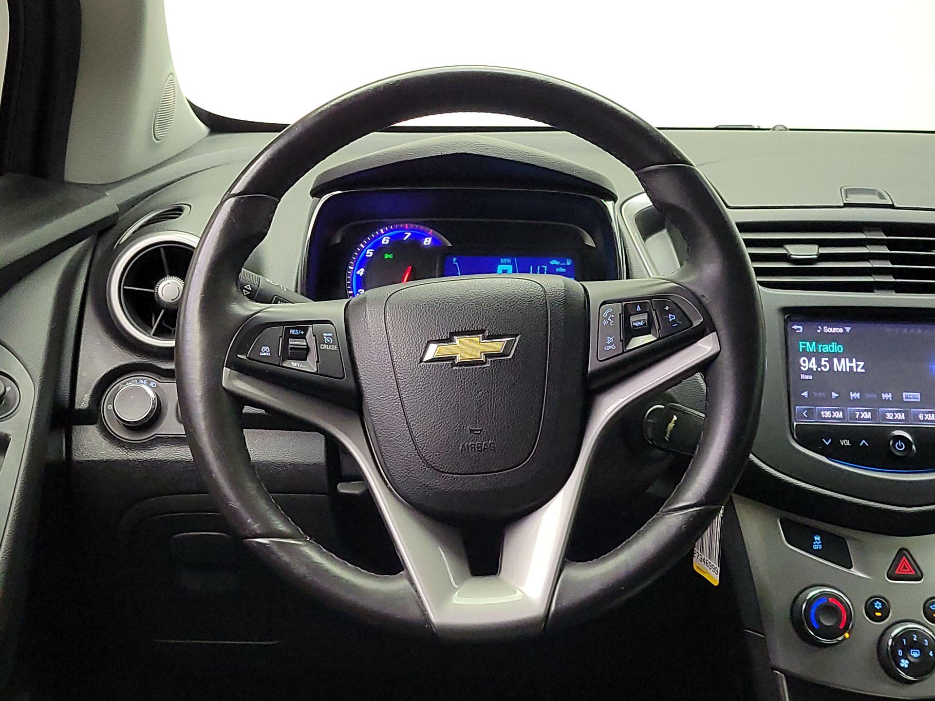 Thumbnail: 2015 Chevrolet Trax - 10