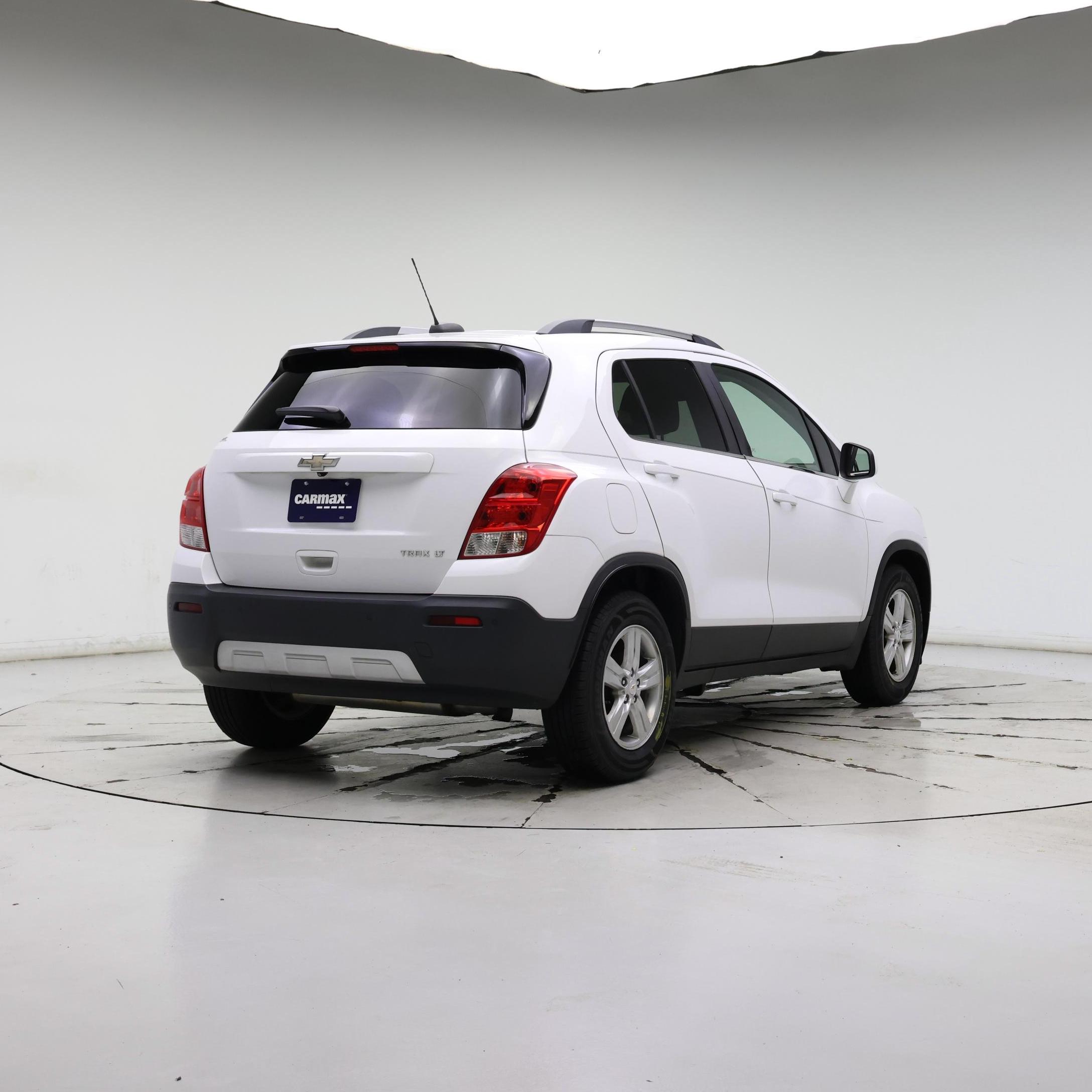 Thumbnail: 2015 Chevrolet Trax - 8