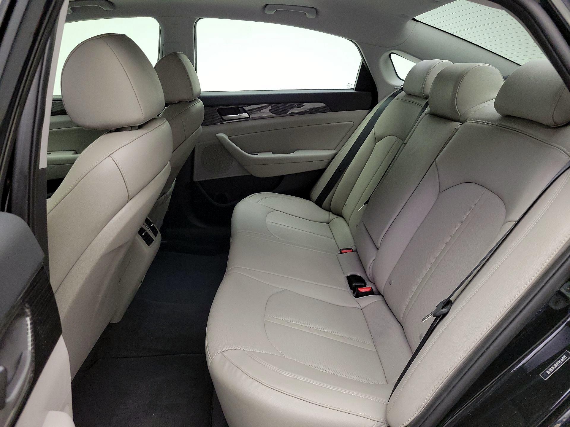 Thumbnail: 2019 Hyundai Sonata - 20