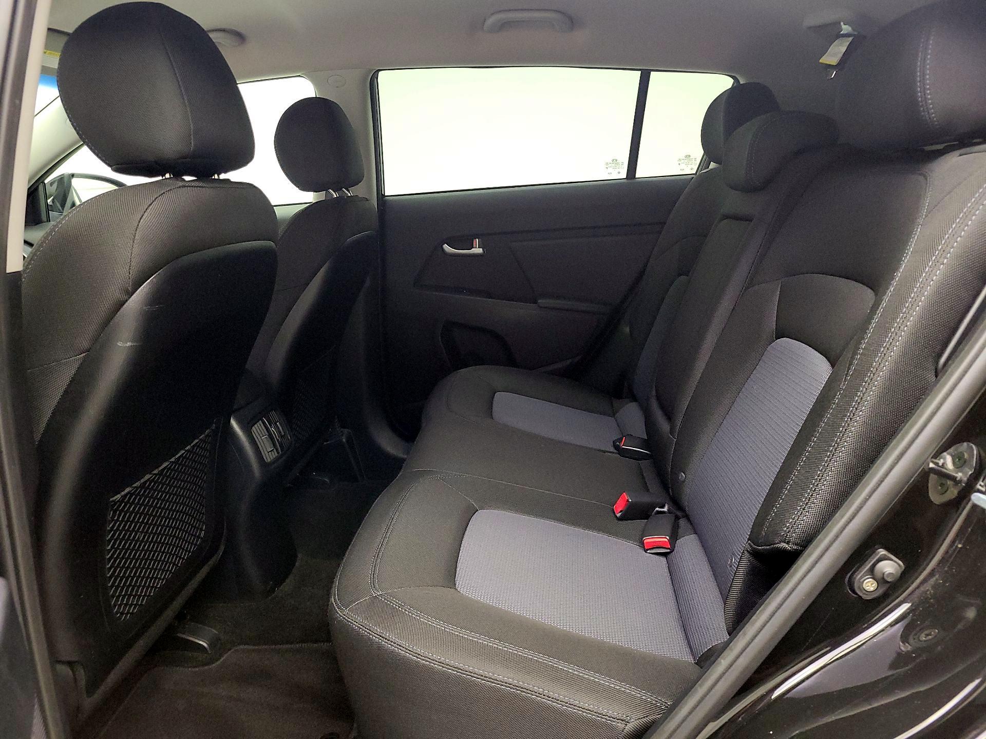 Thumbnail: 2015 Kia Sportage - 19