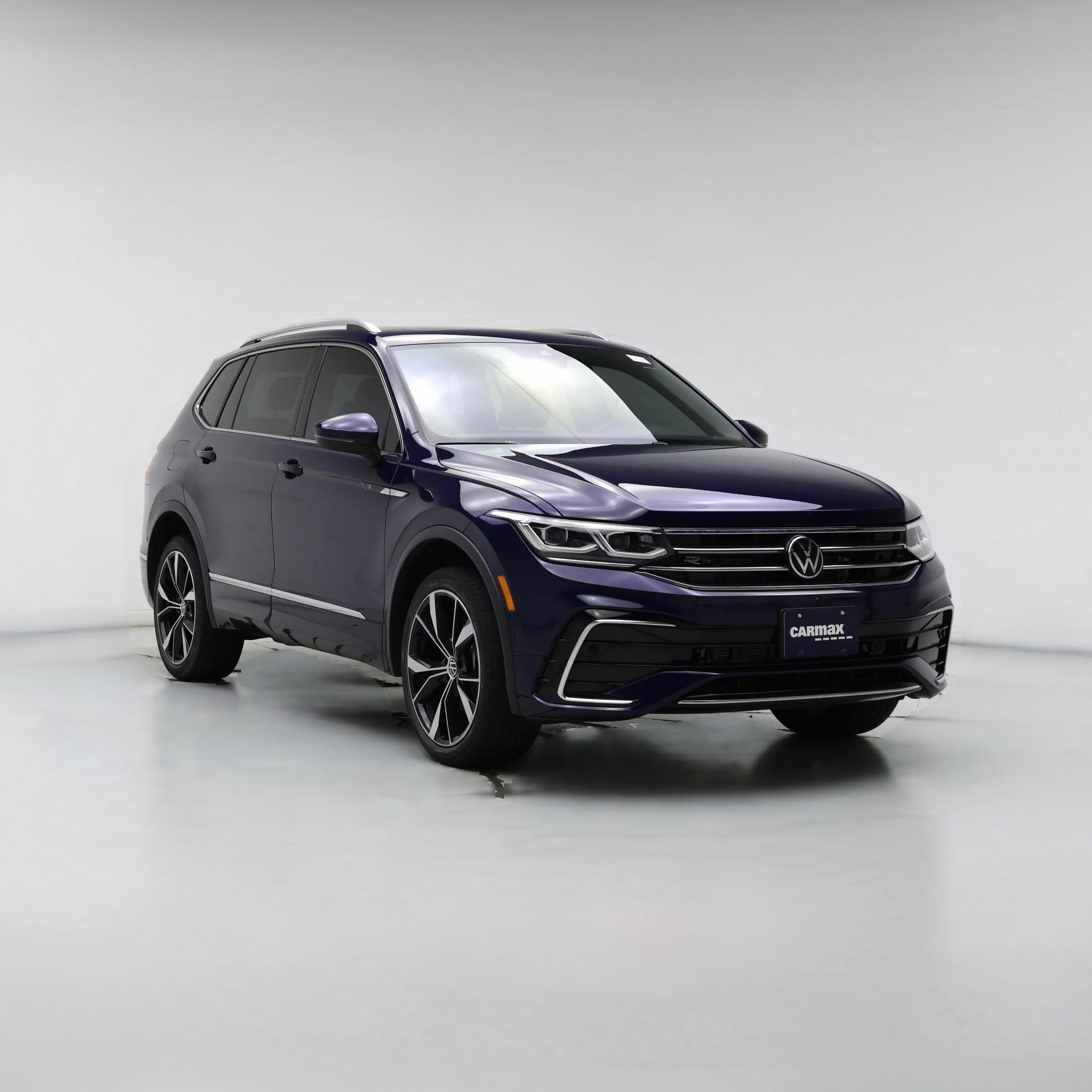 Thumbnail: 2022 Volkswagen Tiguan - 1