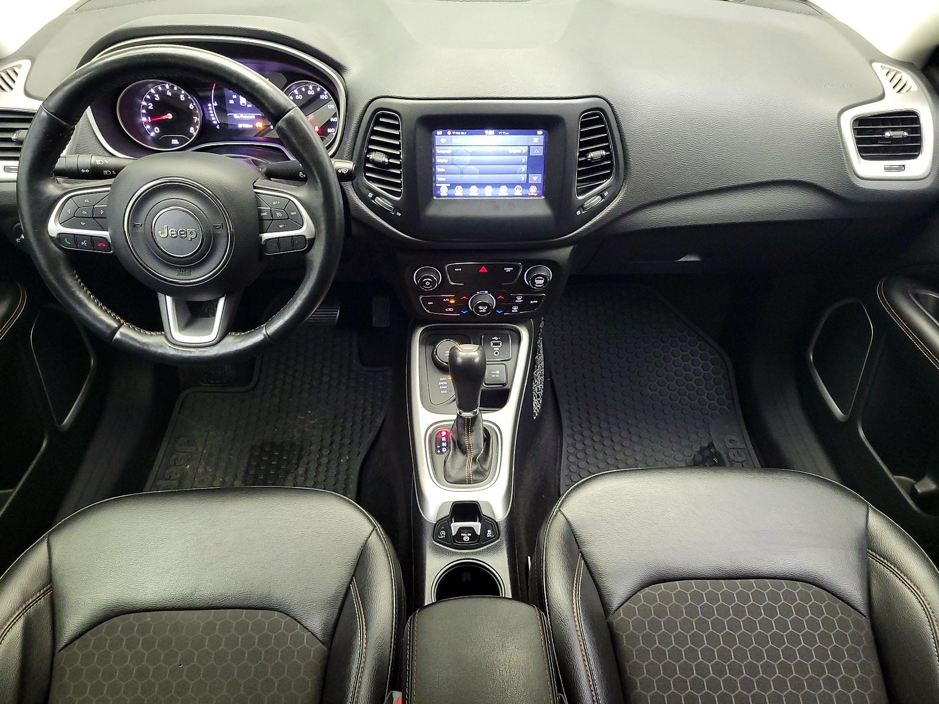 Thumbnail: 2020 Jeep Compass - 9